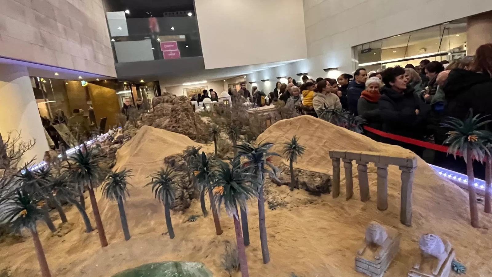 Inauguración del Nacimiento de la Asociación Belenista Oscense en la DPH. Foto Mercedes Manterola