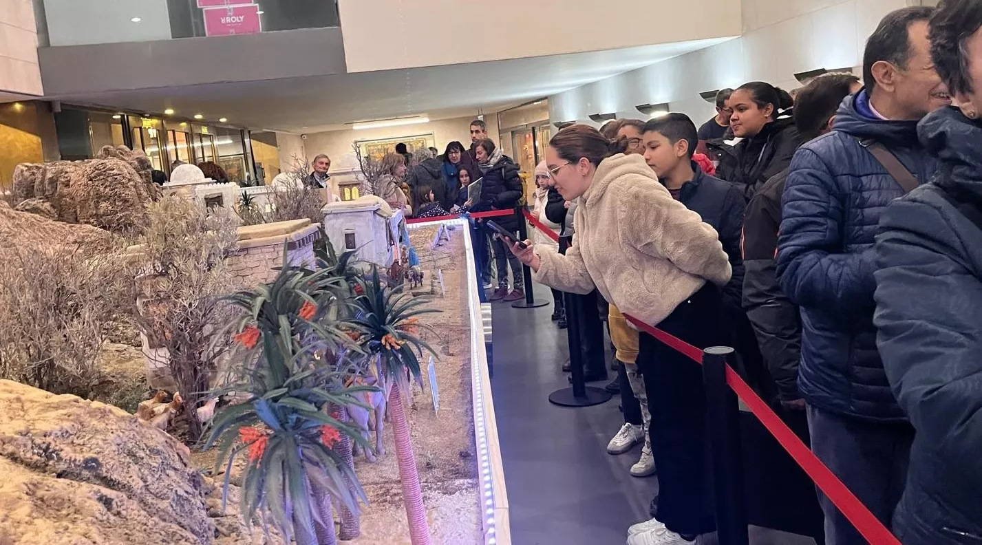 La Asociación Belenista Oscense inaugura su espectacular Nacimiento de la Diputación. Foto Mercedes Manterola