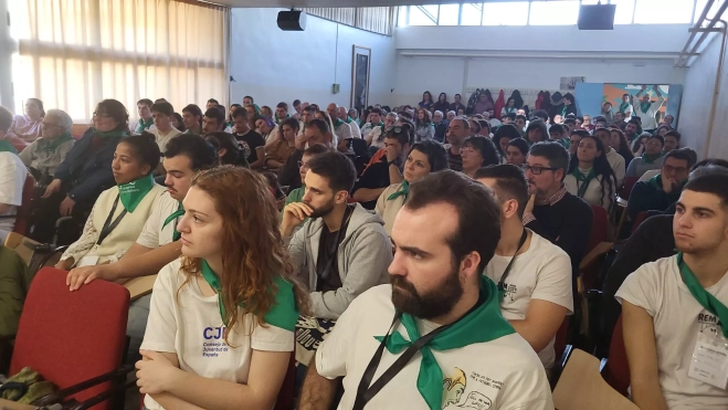 Público presente en la apertura Público presente en la apertura