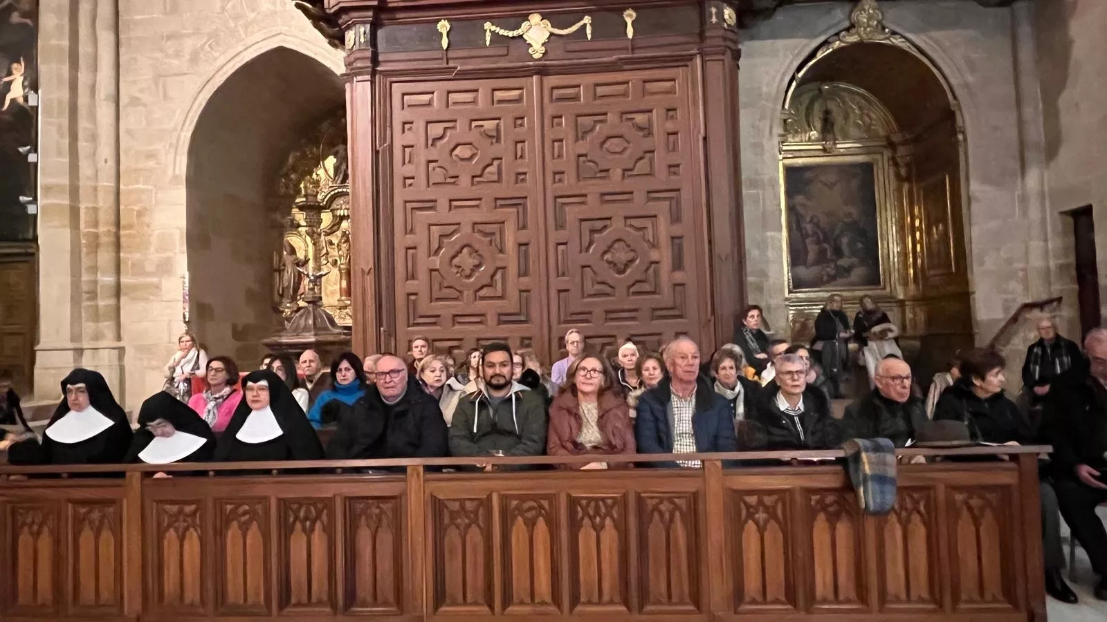 El canto del Tota Pulchra llena de emoción la Catedral de Huesca. Foto Mercedes Manterola