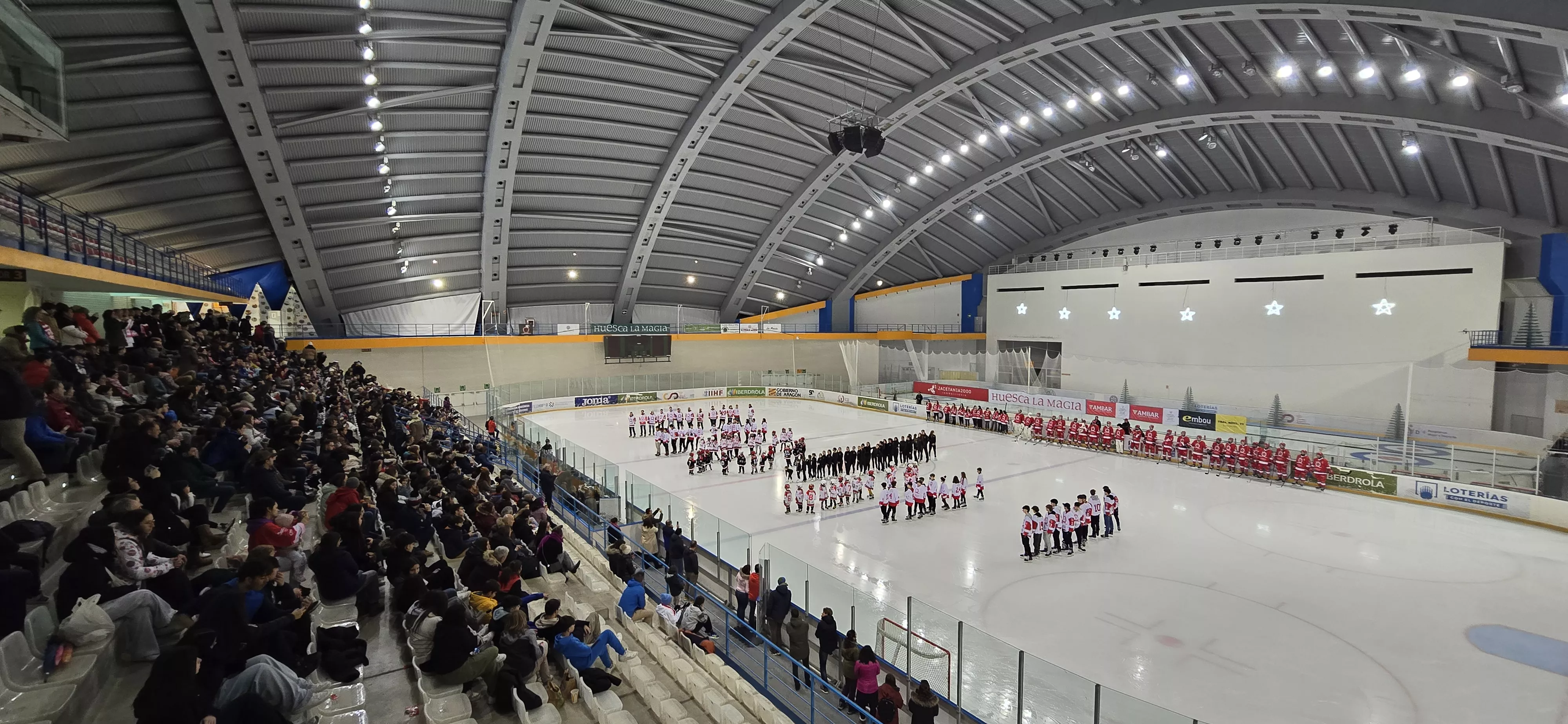 Presentación de los equipos del Club Hielo Jaca. Foto CHJ