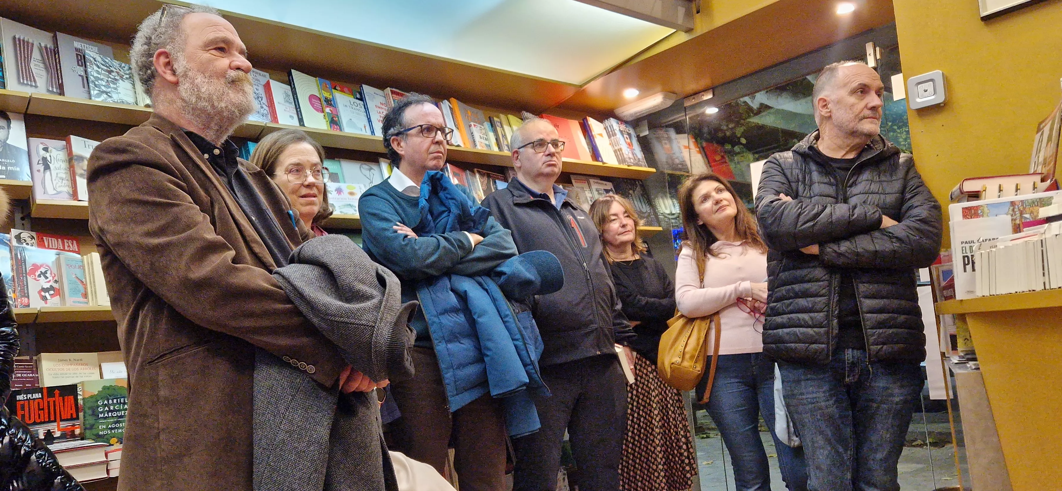 presentación de la novela Ropa de casa, de Martínez de Pisón, en la Anónima