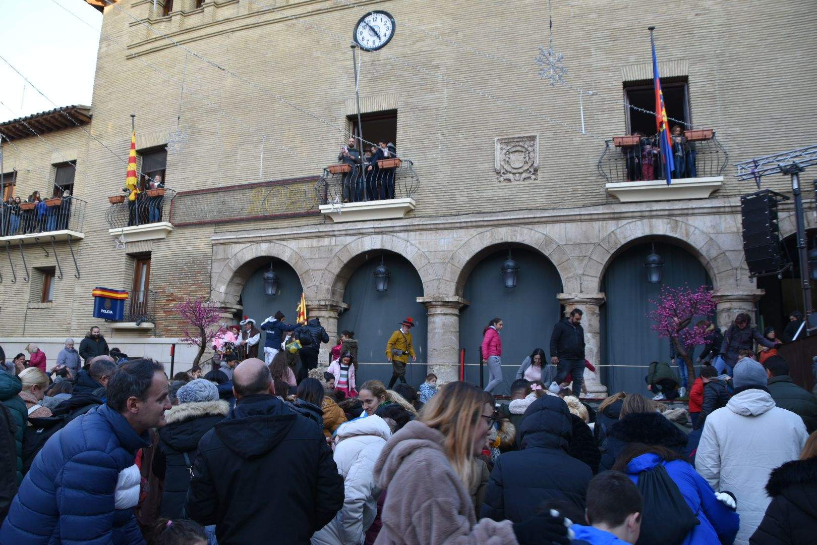 Imágenes de la fiesta de Santa Bárbara de Monzón en torno al Bautizo del Alcalde 