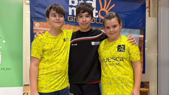 Tres de los cuatro integrantes del Huesca La Magia en Granollers. Tres de los cuatro integrantes del Huesca La Magia en Granollers.