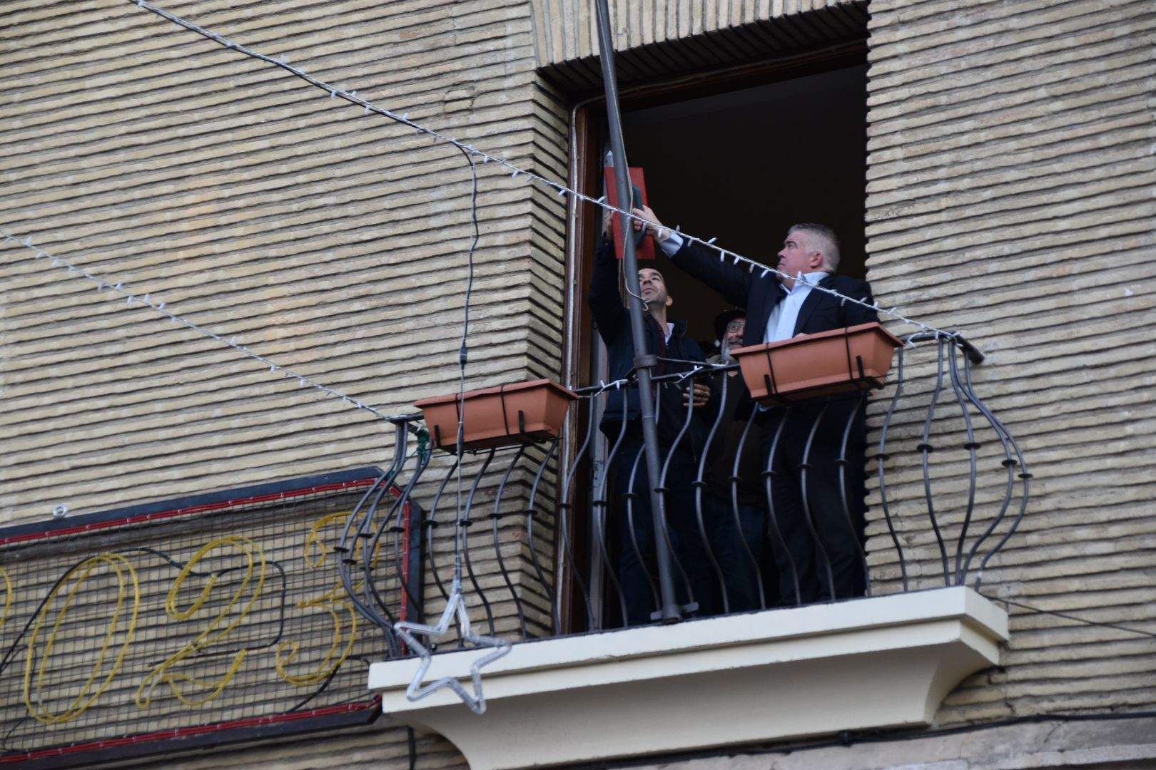 Imágenes de la fiesta de Santa Bárbara de Monzón en torno al Bautizo del Alcalde 
