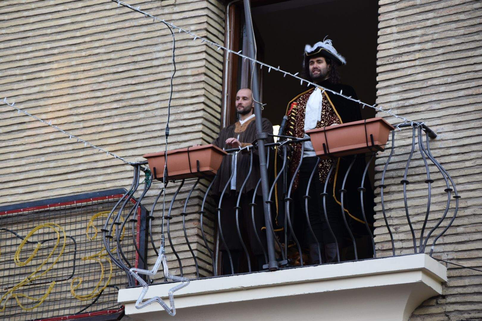 Imágenes de la fiesta de Santa Bárbara de Monzón en torno al Bautizo del Alcalde 