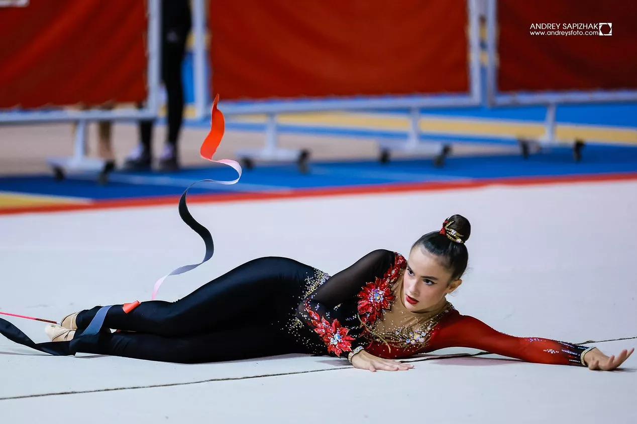 Vega Torrens, cadete del Club 90, la primera en actuar en la Copa Base Individual.