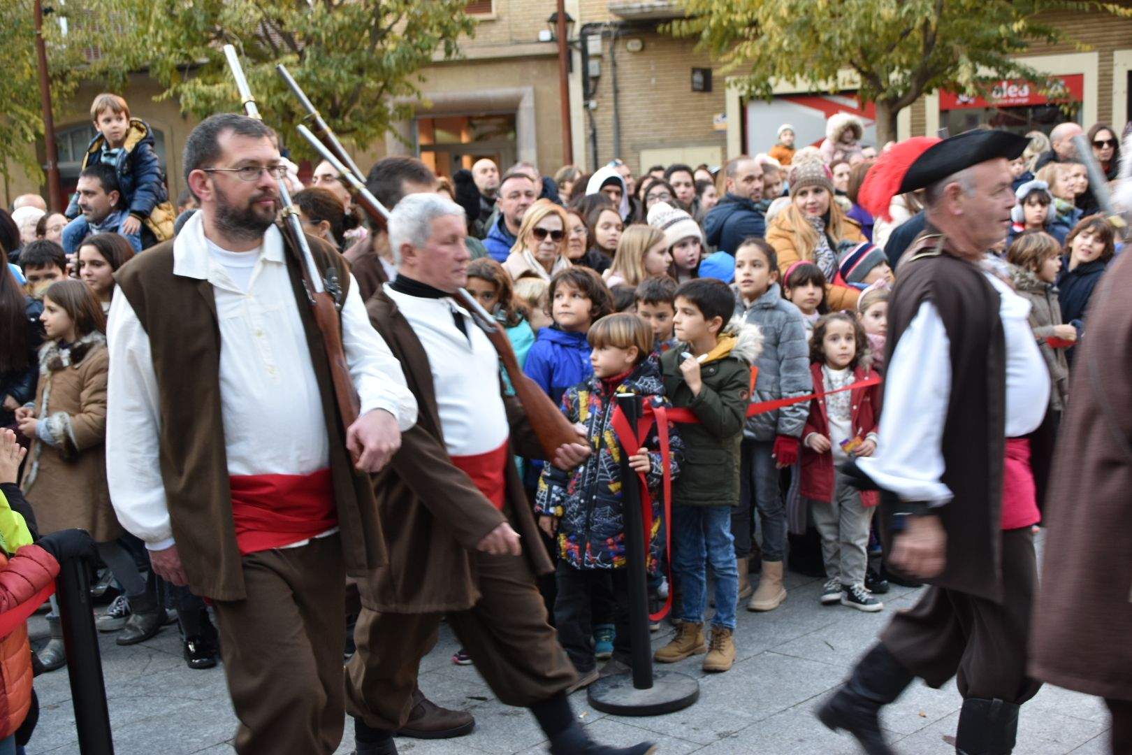 Imágenes de la fiesta de Santa Bárbara de Monzón en torno al Bautizo del Alcalde 