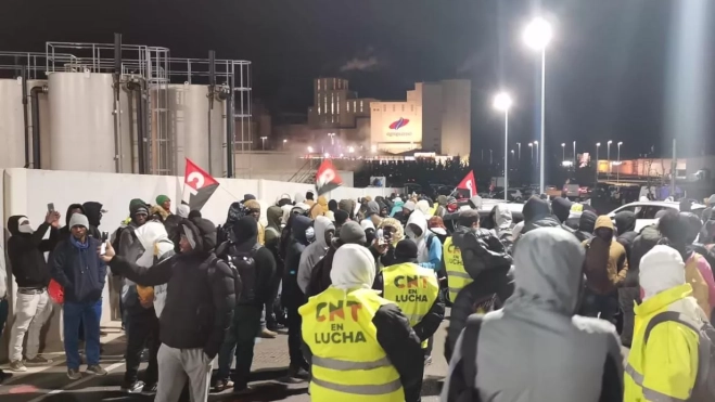 CNT cifra en el 70 % el seguimiento del primer día de huelga en Litera Meat de Binéfar. CNT cifra en el 70 % el seguimiento del primer día de huelga en Litera Meat de Binéfar.