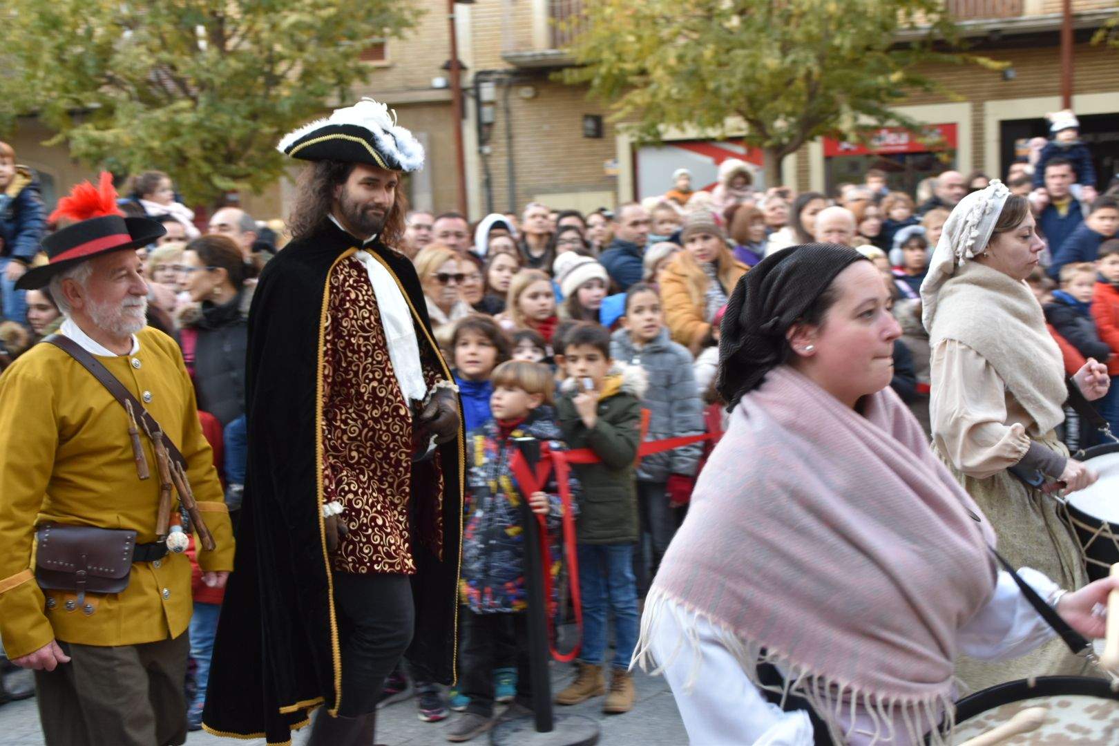 Imágenes de la fiesta de Santa Bárbara de Monzón en torno al Bautizo del Alcalde 