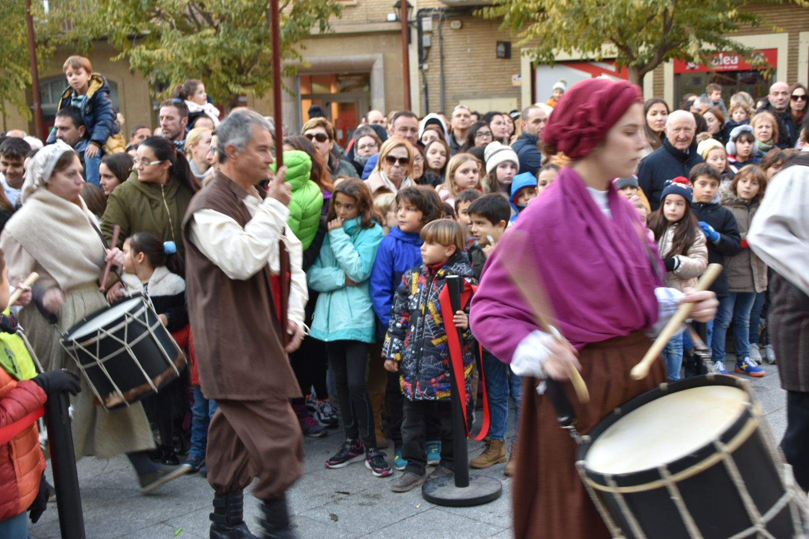 Imágenes de la fiesta de Santa Bárbara de Monzón en torno al Bautizo del Alcalde 
