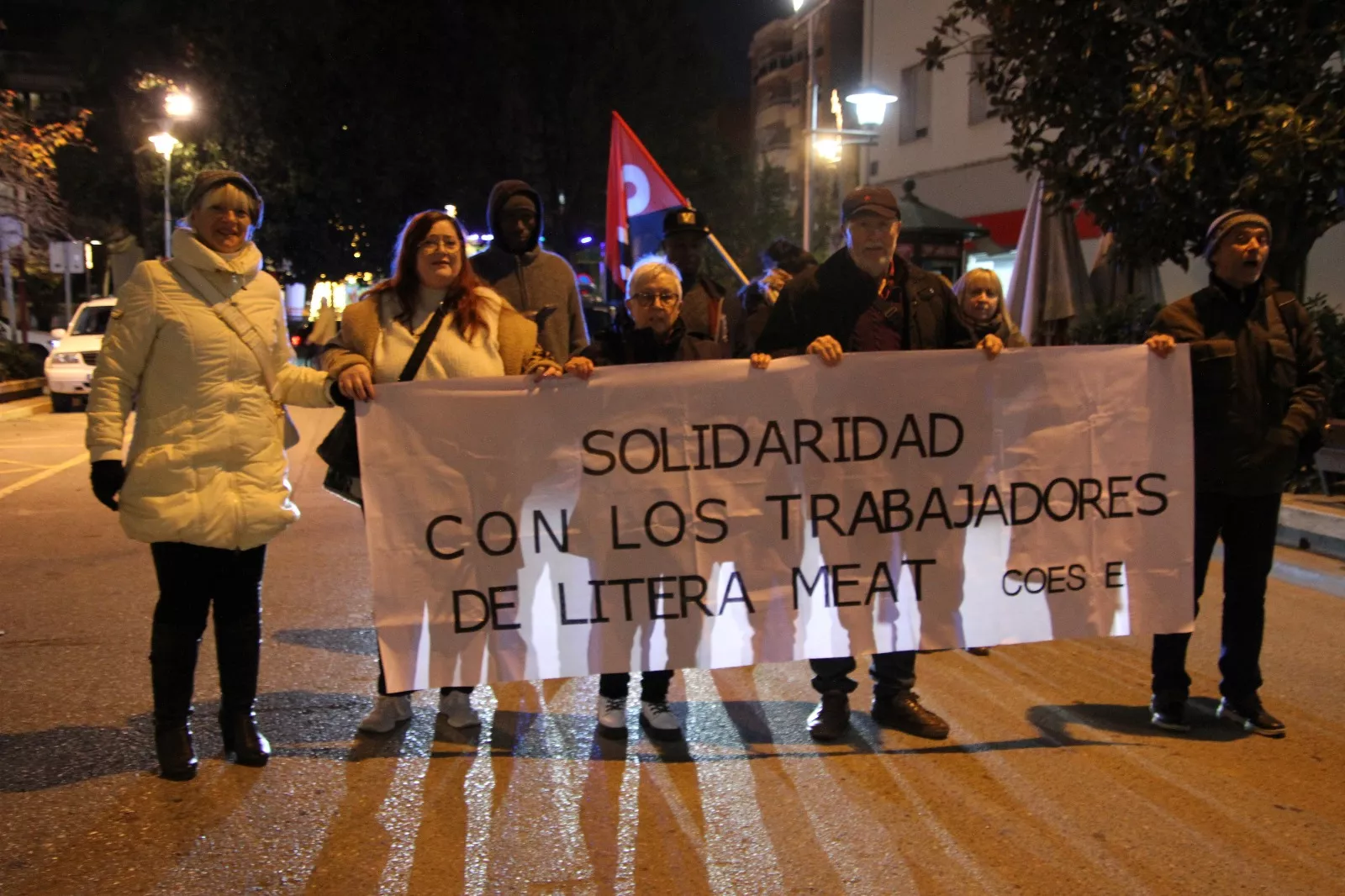 Manifestación de trabajadores de Litera Meat en Binéfar. Foto Carlos Neofato