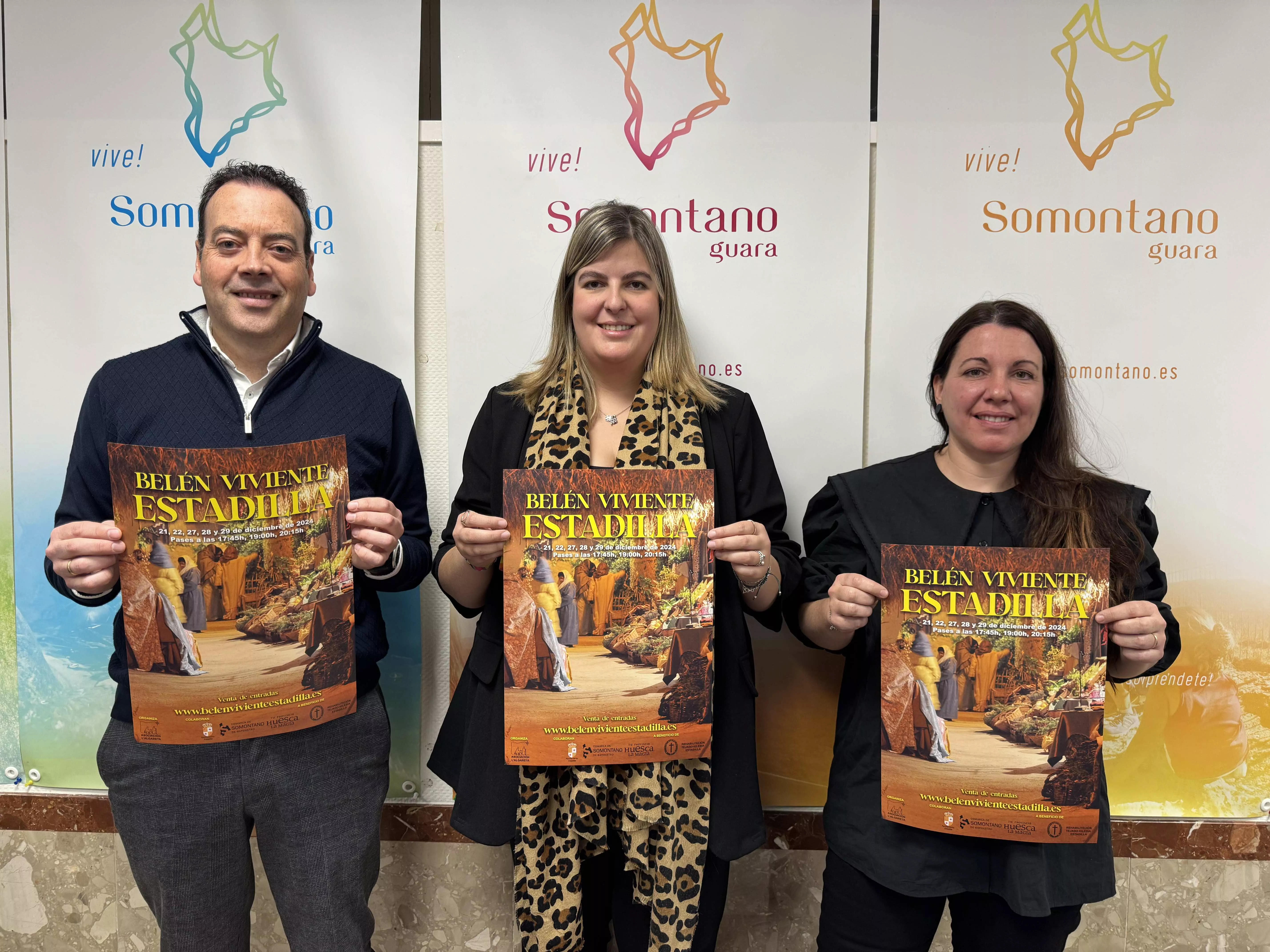 Ernesto Badía, Pilar Lleyda Y Nuria Cera, en la presentación del Belén Viviente de Estadilla.