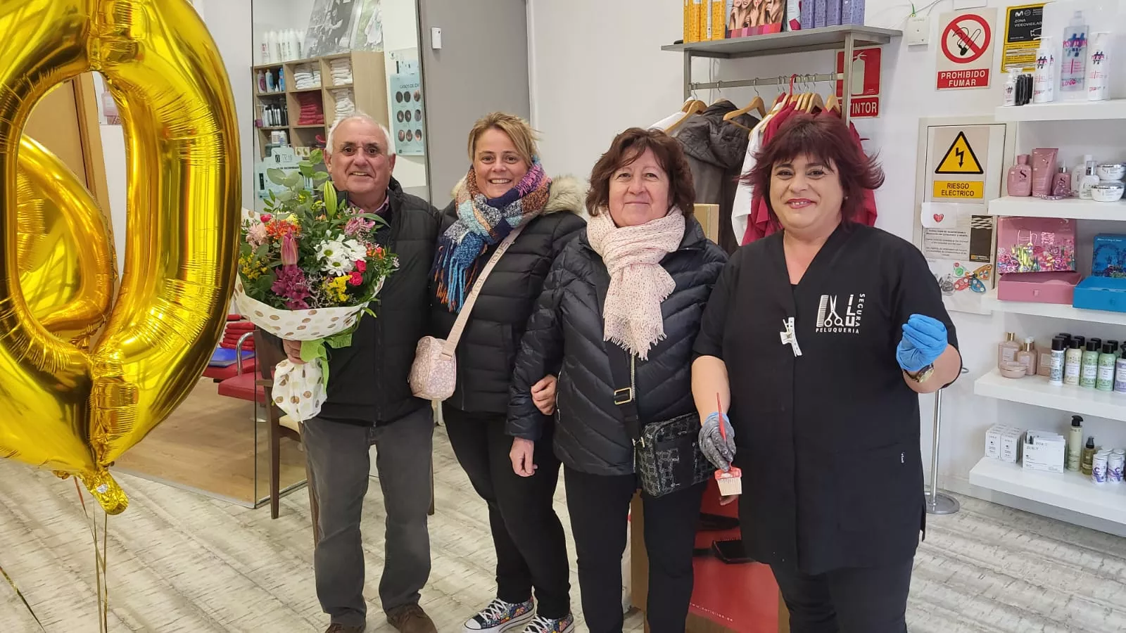 Ilu Segura con sus padres y su hermana Marisa