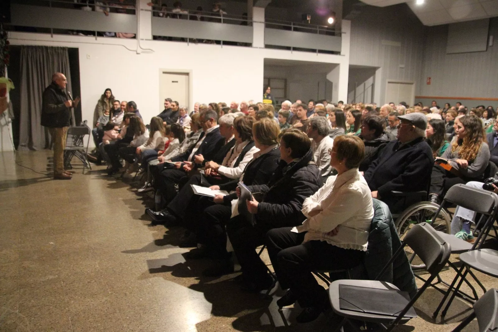 Primera Gala de artistas locales de Robres. Foto Carlos Neofato