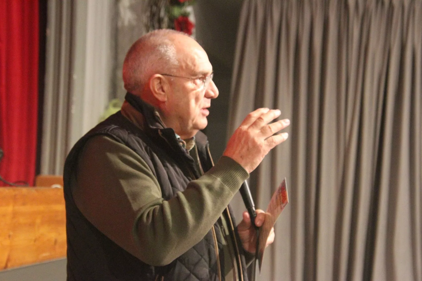 Primera Gala de artistas locales de Robres. Foto Carlos Neofato