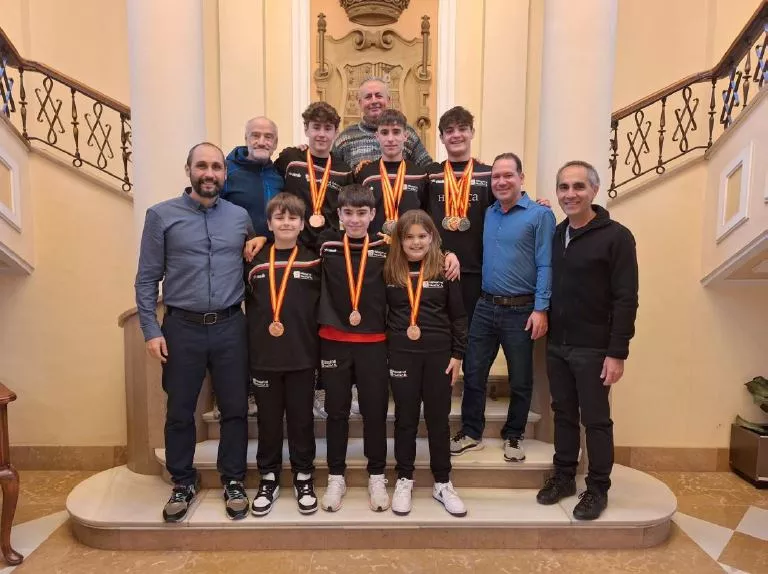 Foto de familia en la recepción.