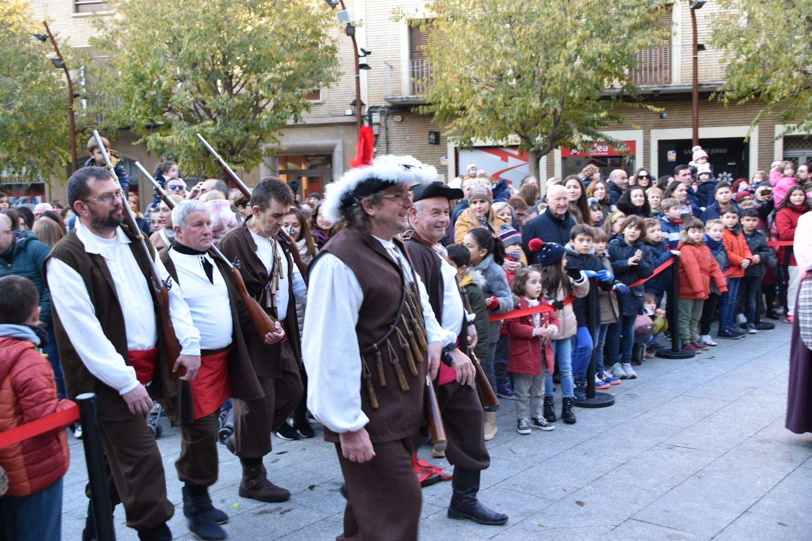 Imágenes de la fiesta de Santa Bárbara de Monzón en torno al Bautizo del Alcalde 