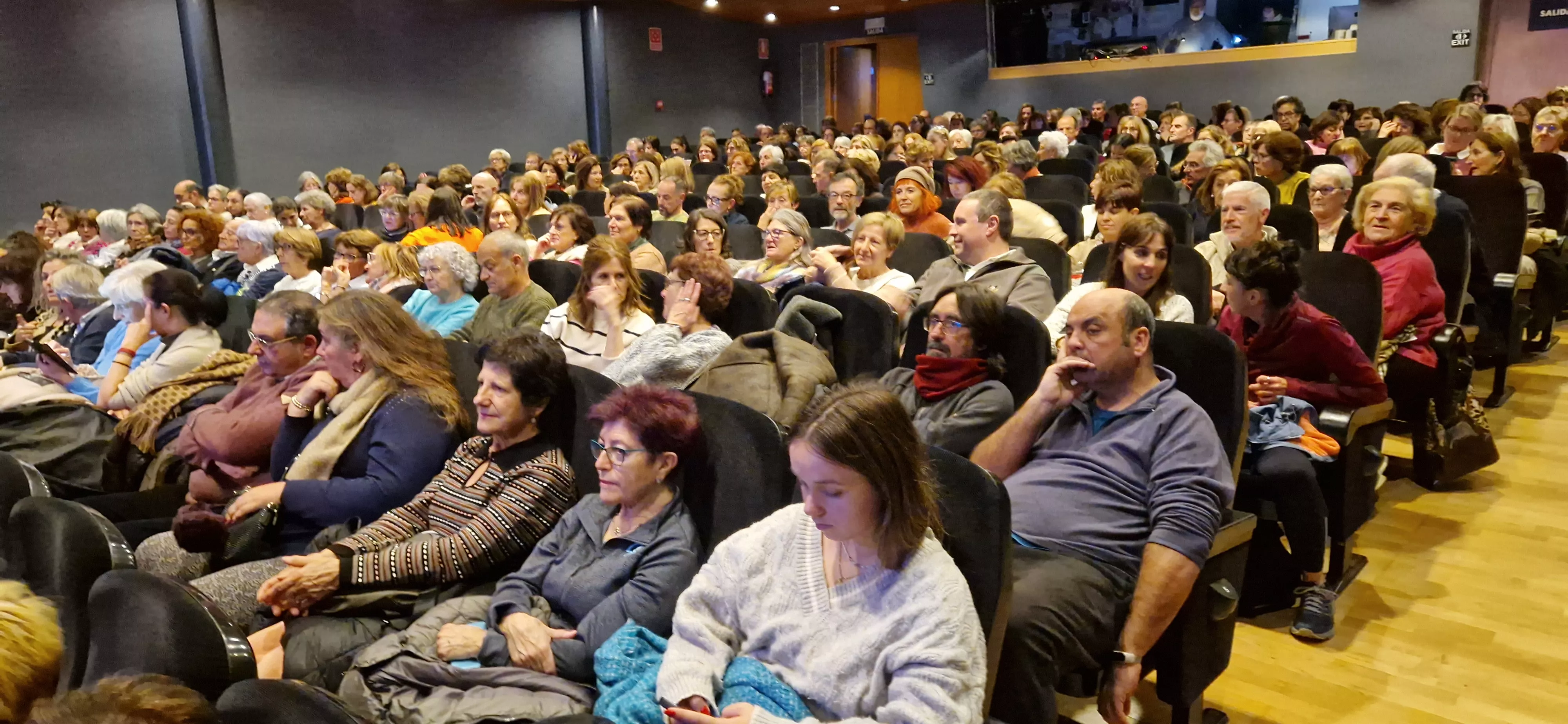 Conferencia de Javier Olivera, la "Ingeniería emocional". Foto Myriam Martínez