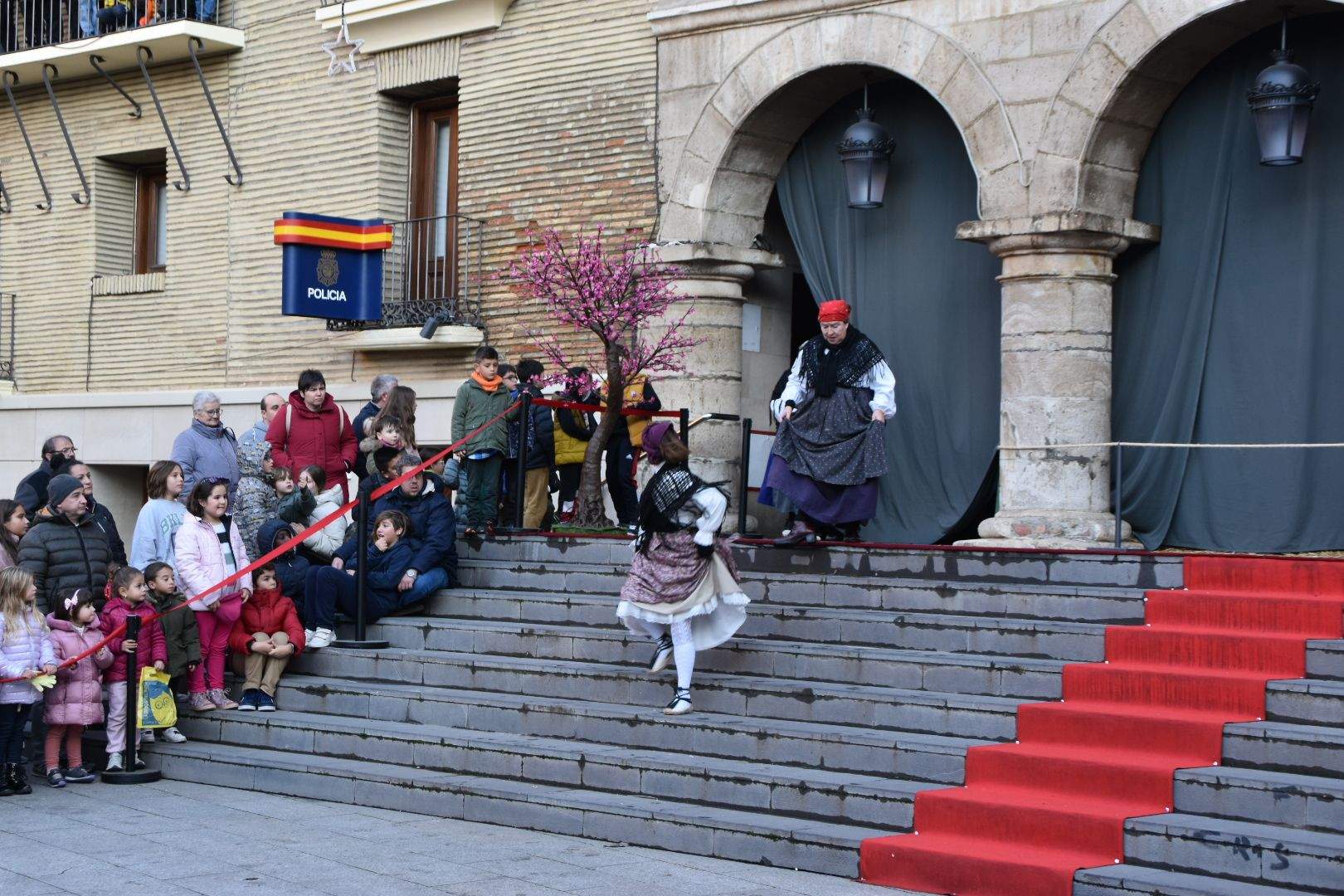 Imágenes de la fiesta de Santa Bárbara de Monzón en torno al Bautizo del Alcalde 