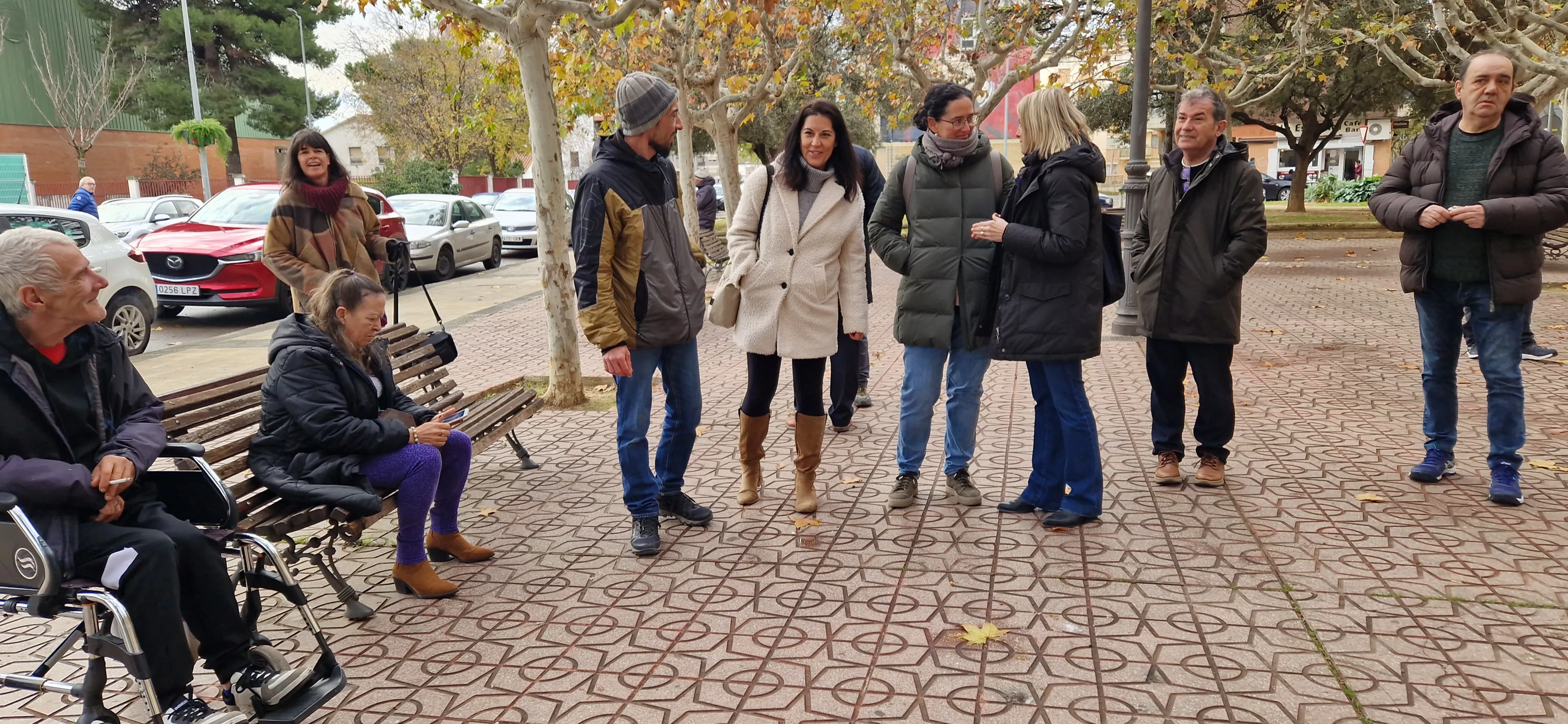 Presentación de los abetos navideños decorados por Cadis Huesca. Foto Myriam Martínez