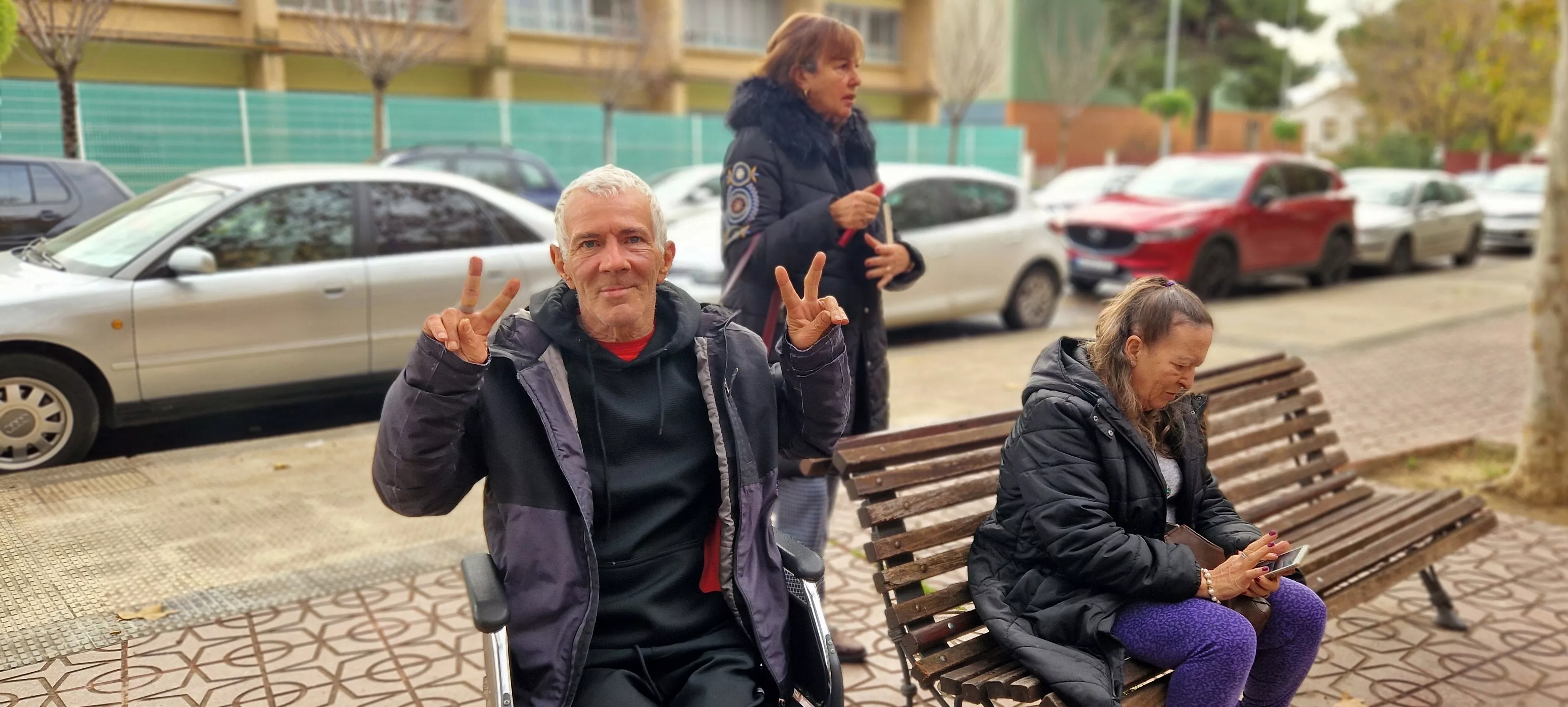 Presentación de los abetos navideños decorados por Cadis Huesca. Foto Myriam Martínez