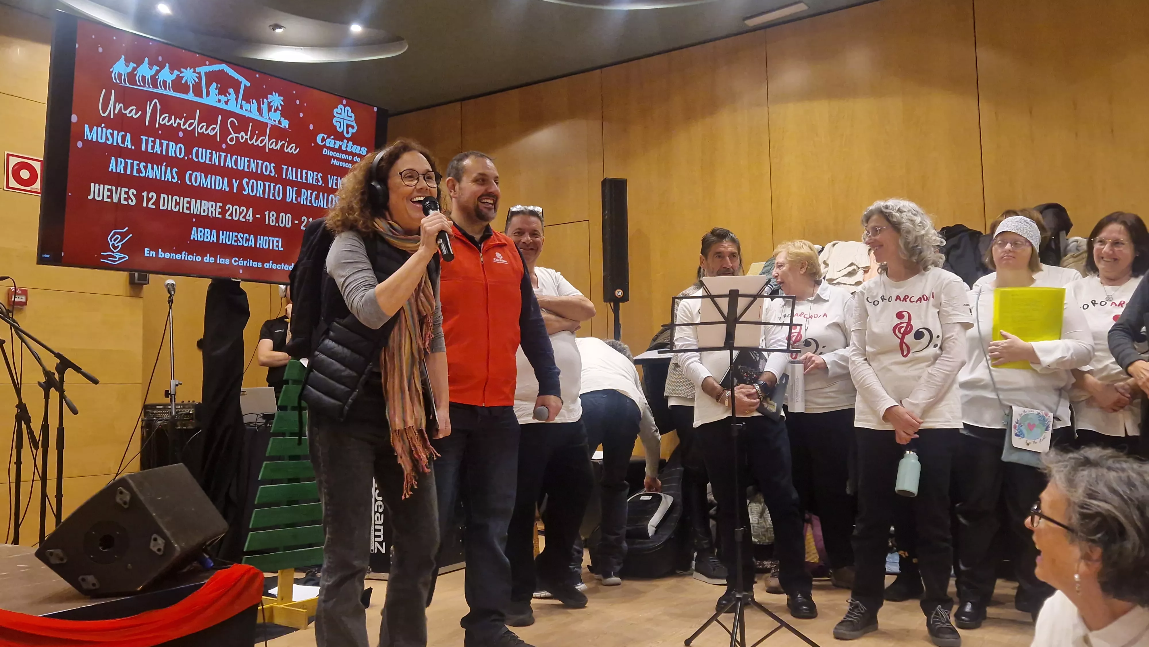 Fiesta navideña y solidaria de Cáritas Huesca 2024. Foto Myriam Martínez 