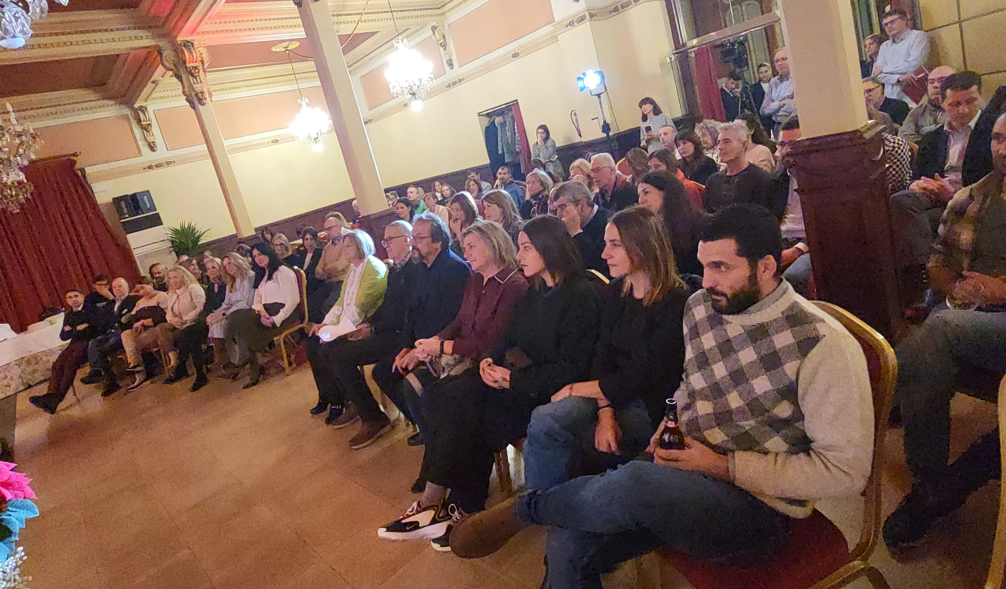 Brindis Solidario de la Asociación de Comerciantes de Huesca. Foto Mercedes Manterola