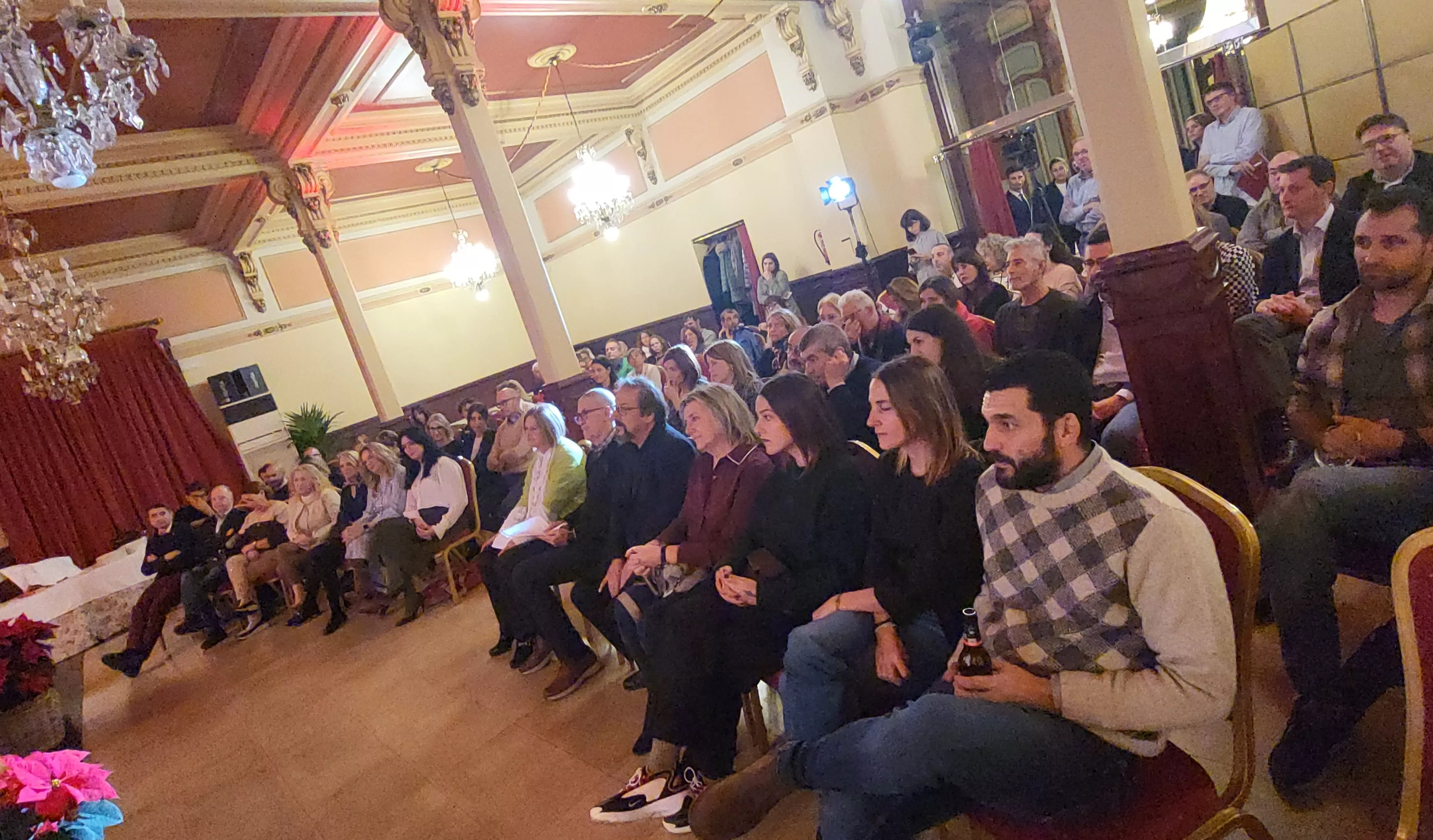 Brindis Solidario de la Asociación de Comerciantes de Huesca. Foto Mercedes Manterola