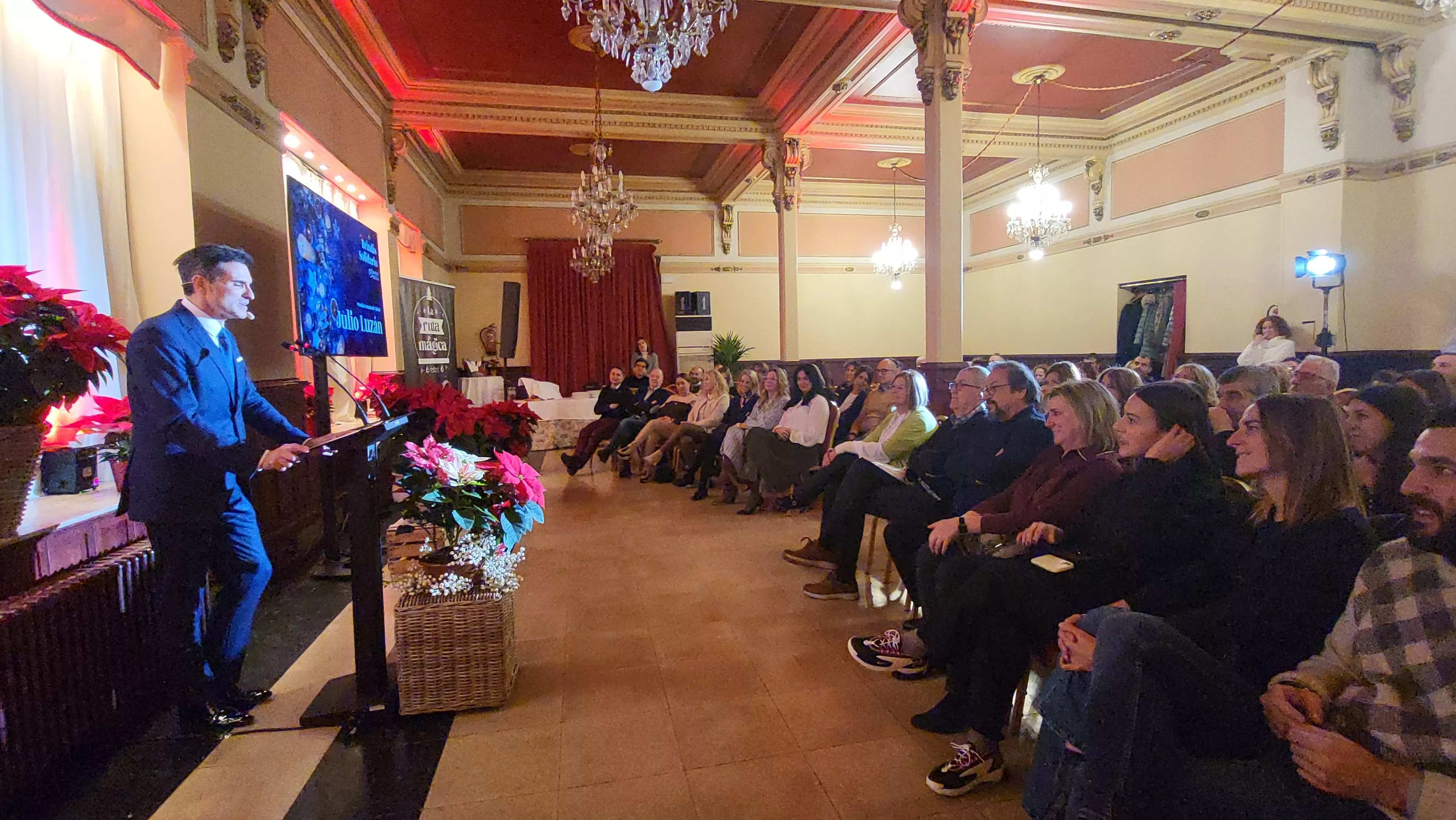 Brindis Solidario de la Asociación de Comerciantes de Huesca. Foto Mercedes Manterola