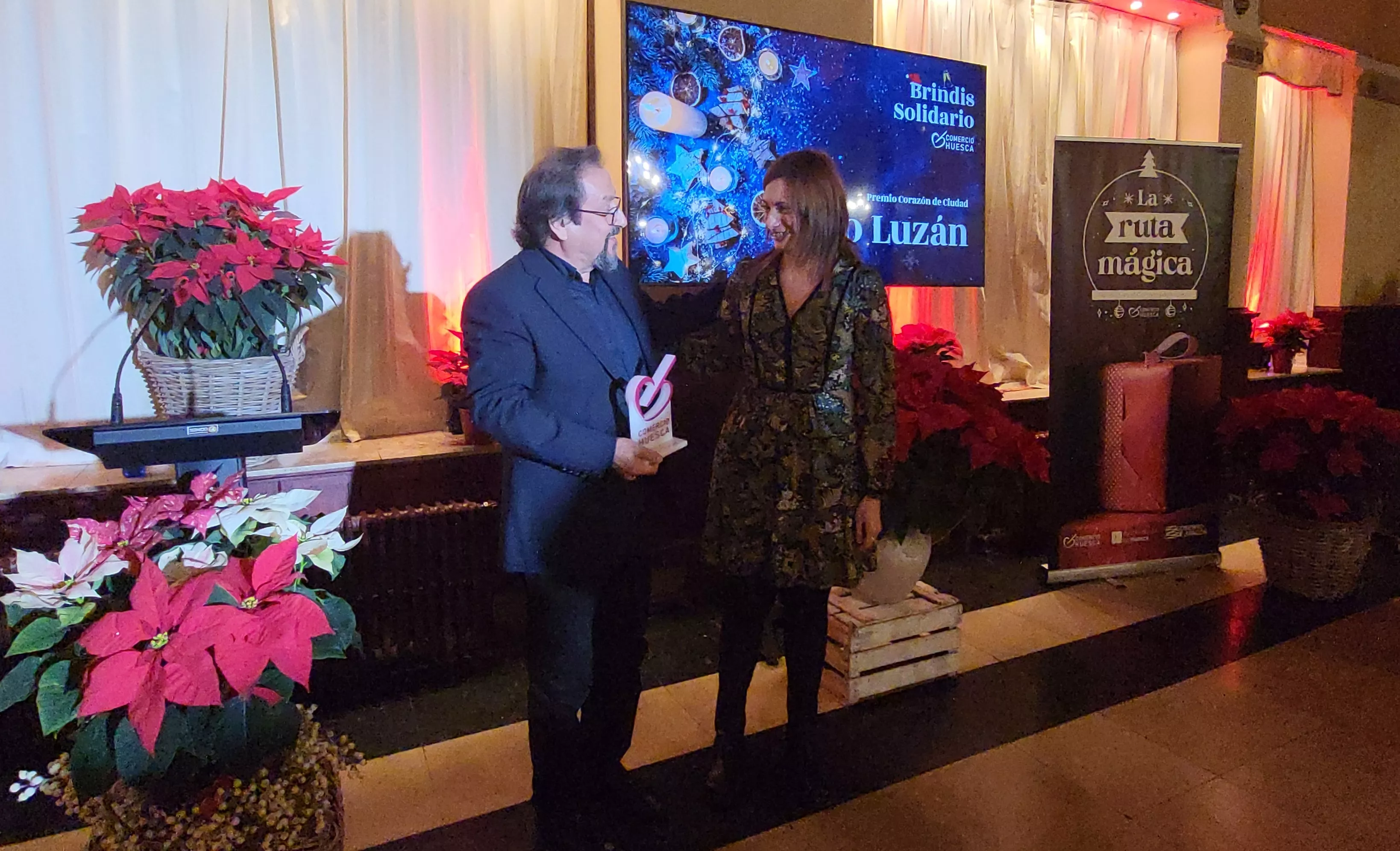 Brindis Solidario de la Asociación de Comerciantes de Huesca. Foto Mercedes Manterola