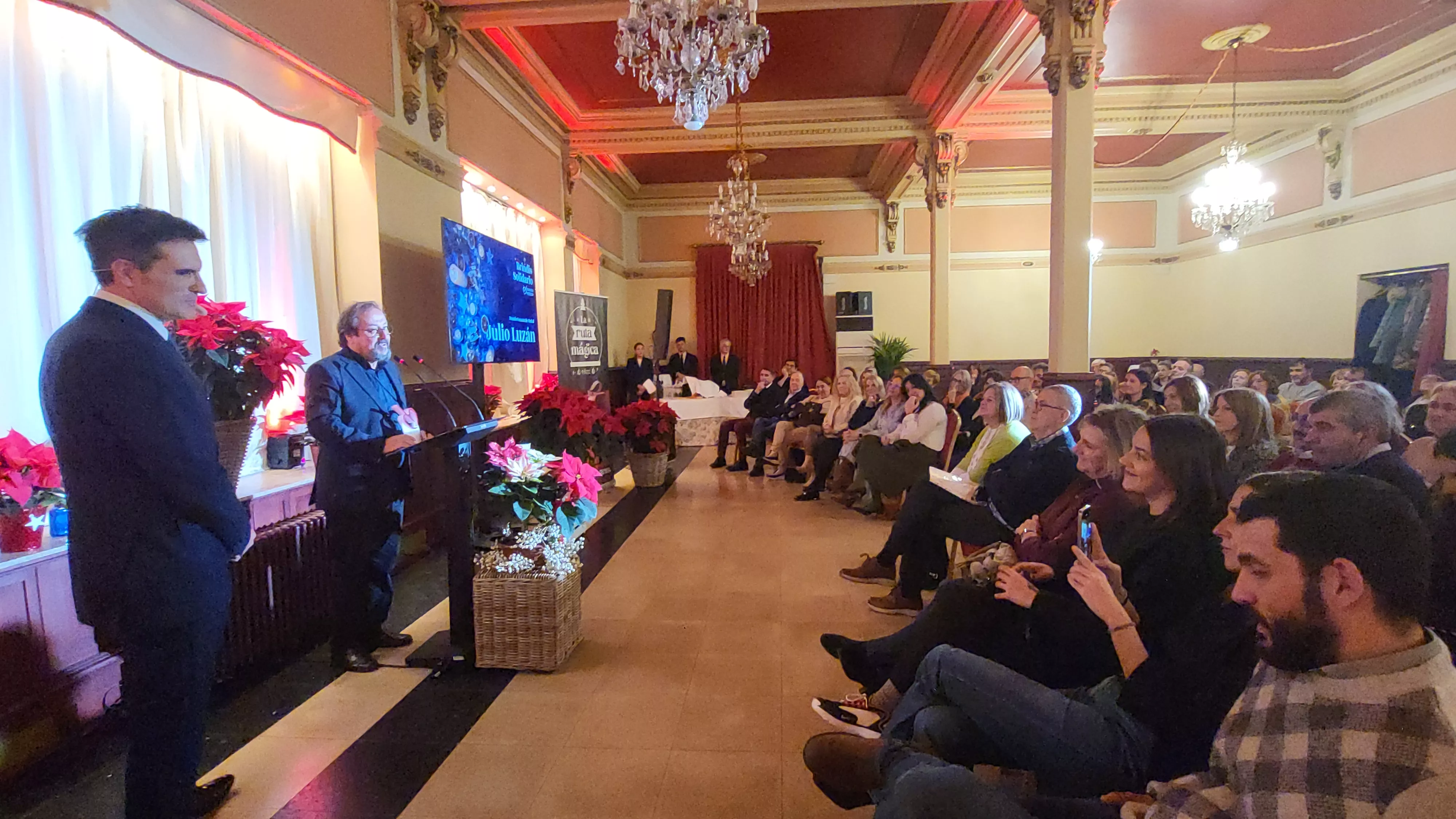Brindis Solidario de la Asociación de Comerciantes de Huesca. Foto Mercedes Manterola