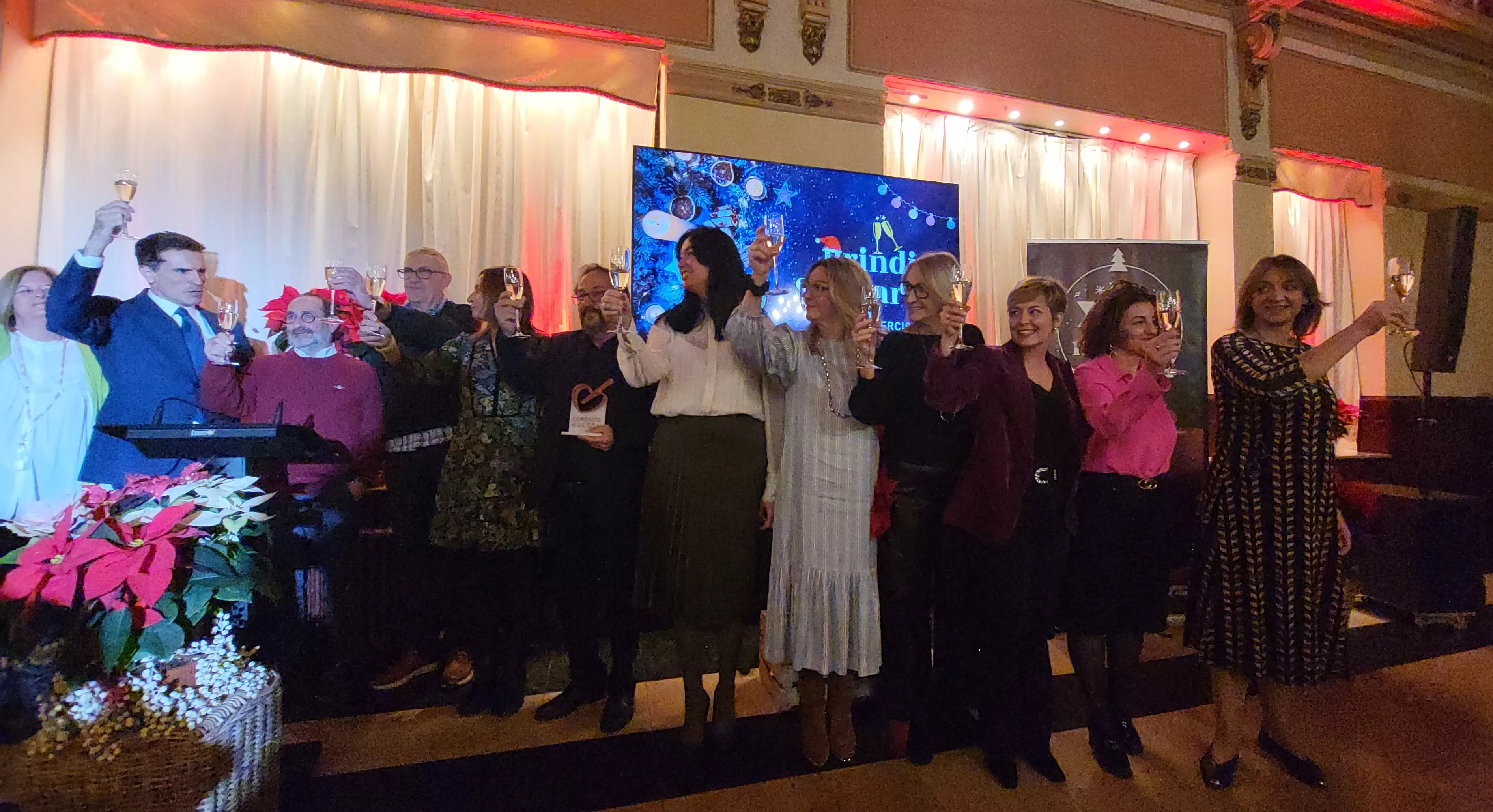 Brindis Solidario de la Asociación de Comerciantes de Huesca. Foto Mercedes Manterola