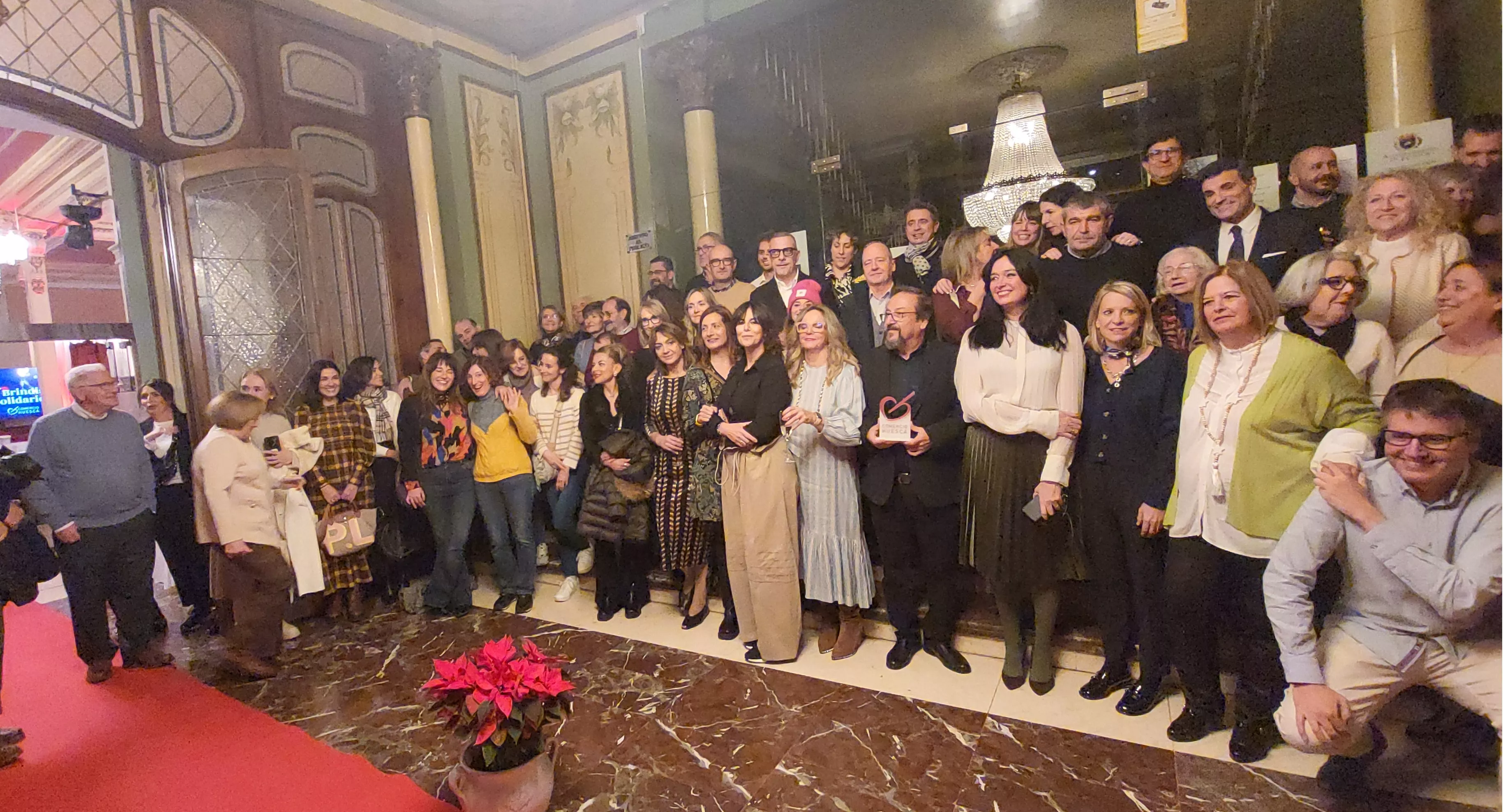Brindis Solidario de la Asociación de Comerciantes de Huesca. Foto Mercedes Manterola