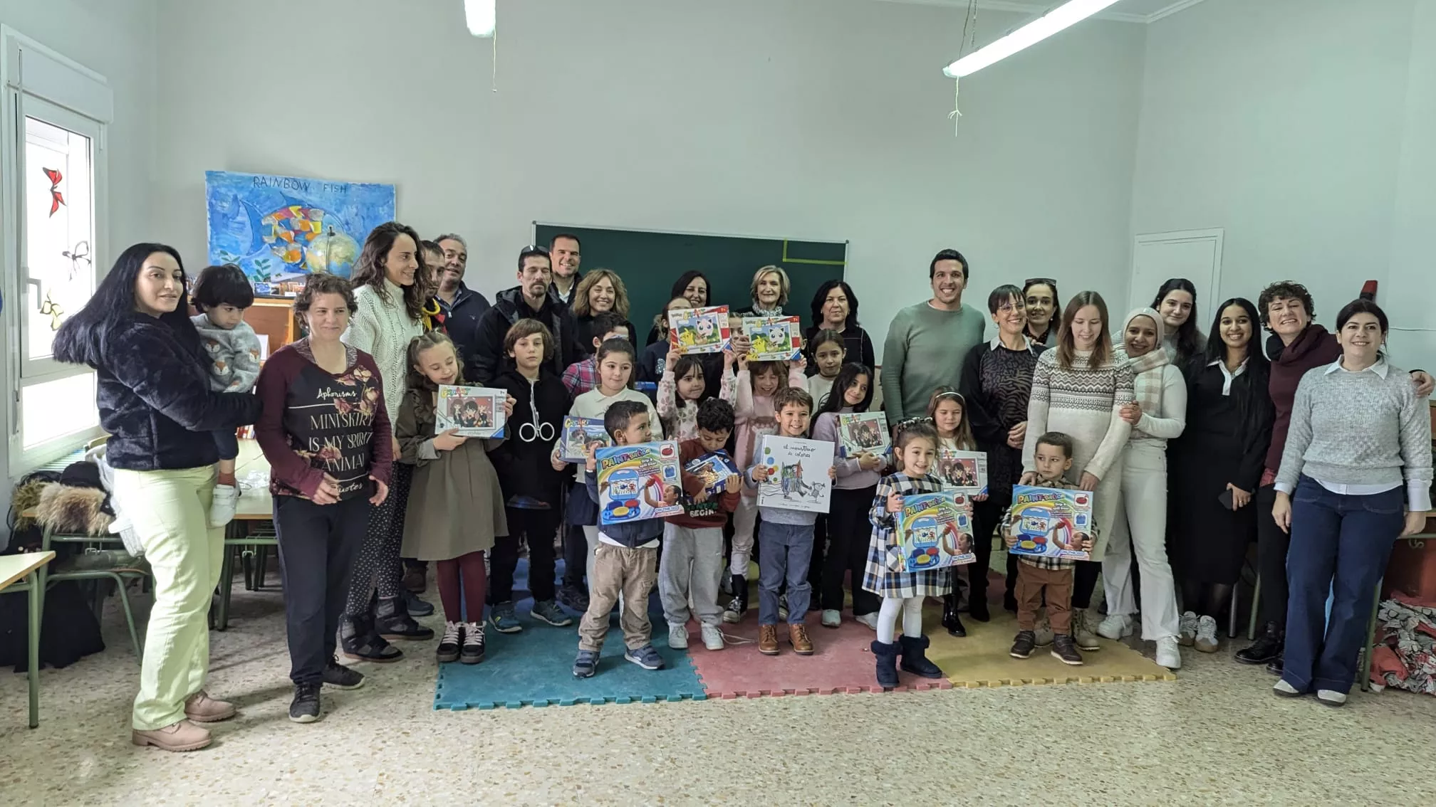 El CEIP Virgen de la Soledad de Bolea celebra con entusiasmo la entrega de premios.