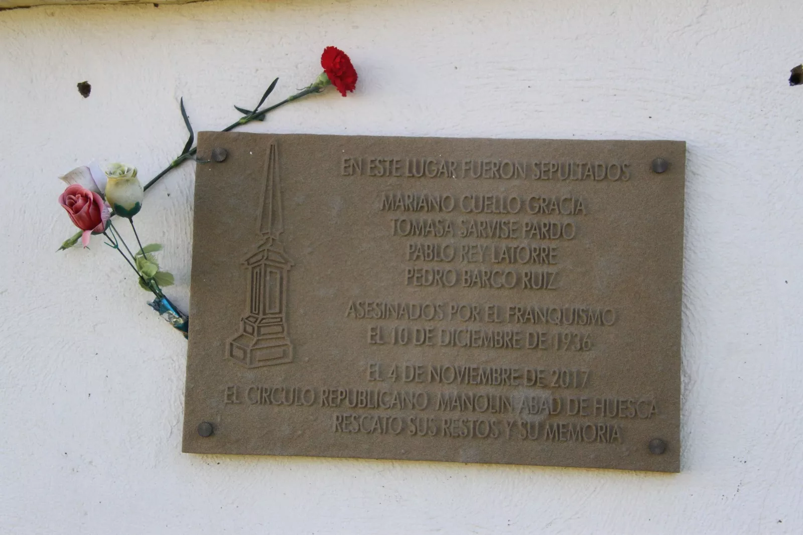 Círculo Republicano CRMAHU y CNT celebrando el décimo aniversario del Memorial 545. Foto Carlos Neofato