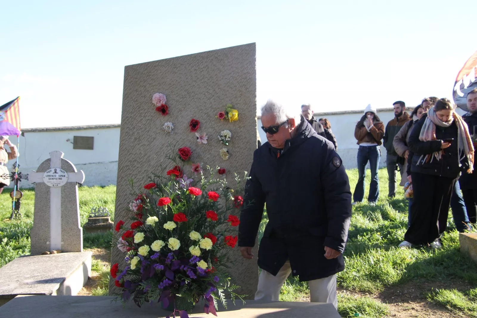 Círculo Republicano CRMAHU y CNT celebrando el décimo aniversario del Memorial 545. Foto Carlos Neofato