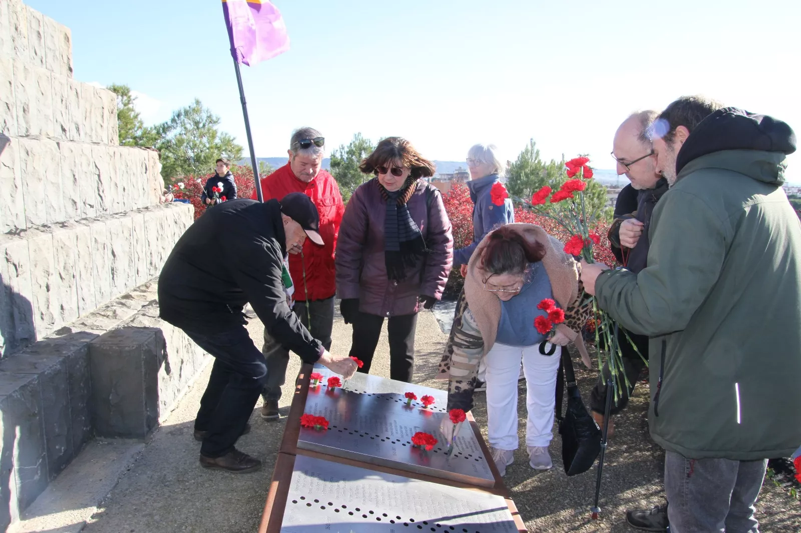Círculo Republicano CRMAHU y CNT celebrando el décimo aniversario del Memorial 545. Foto Carlos Neofato