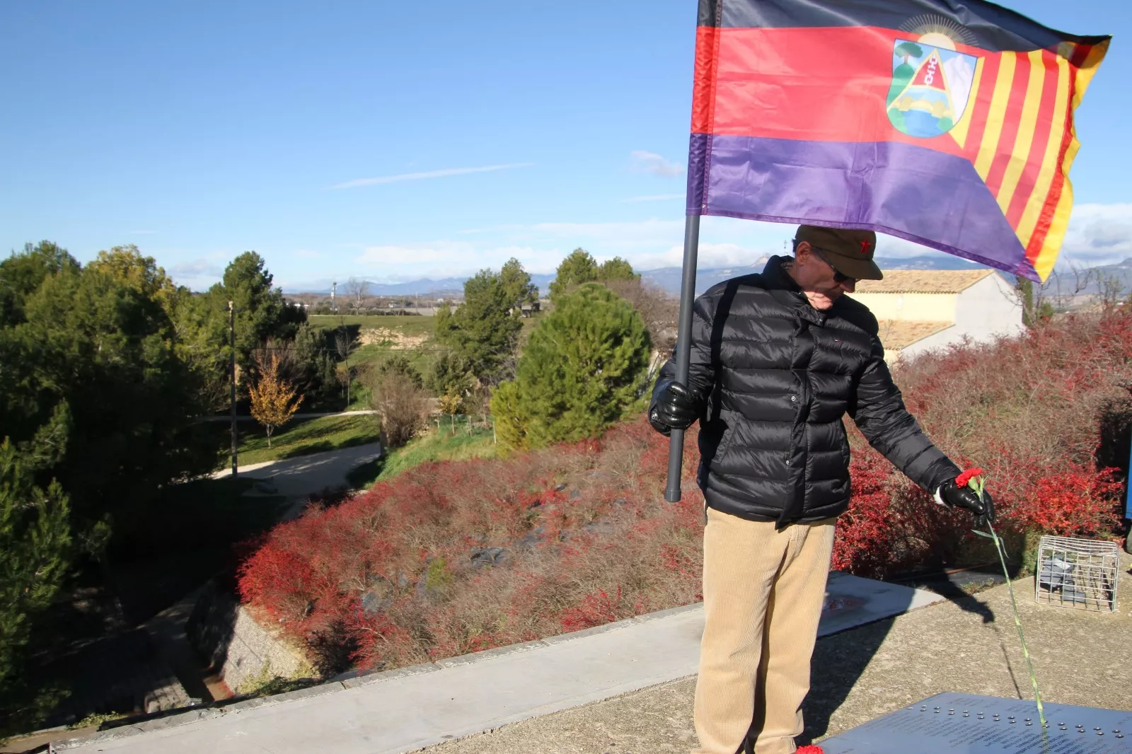 Círculo Republicano CRMAHU y CNT celebrando el décimo aniversario del Memorial 545. Foto Carlos Neofato