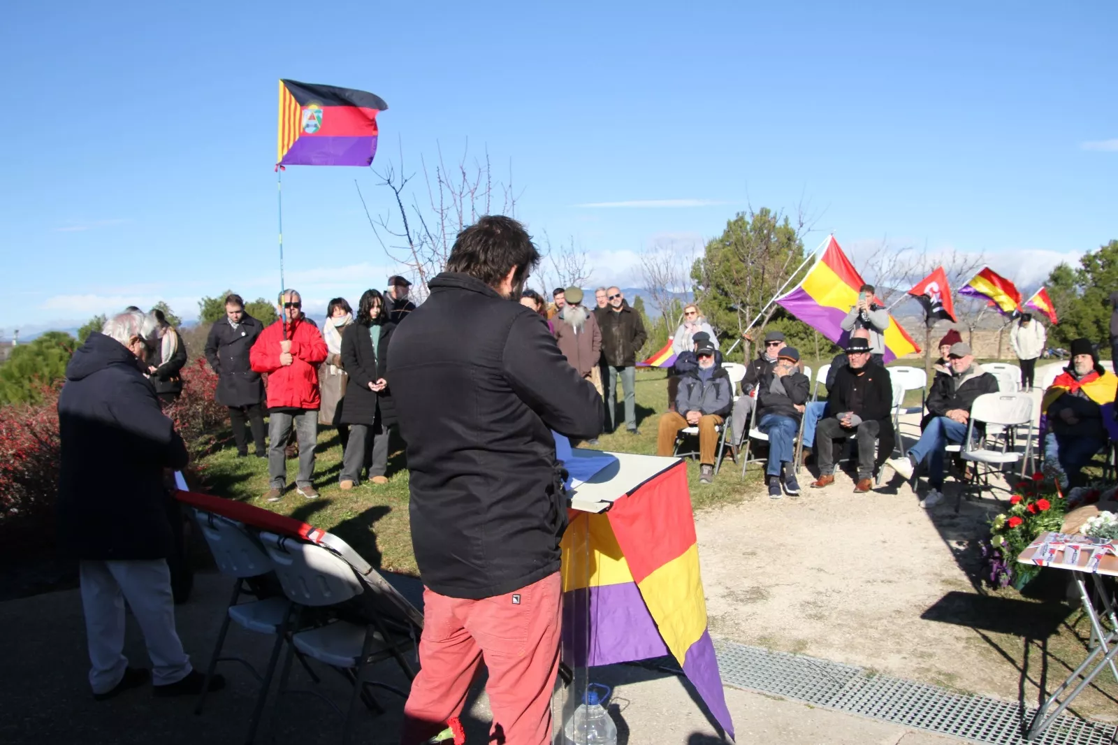 Círculo Republicano CRMAHU y CNT celebrando el décimo aniversario del Memorial 545. Foto Carlos Neofato