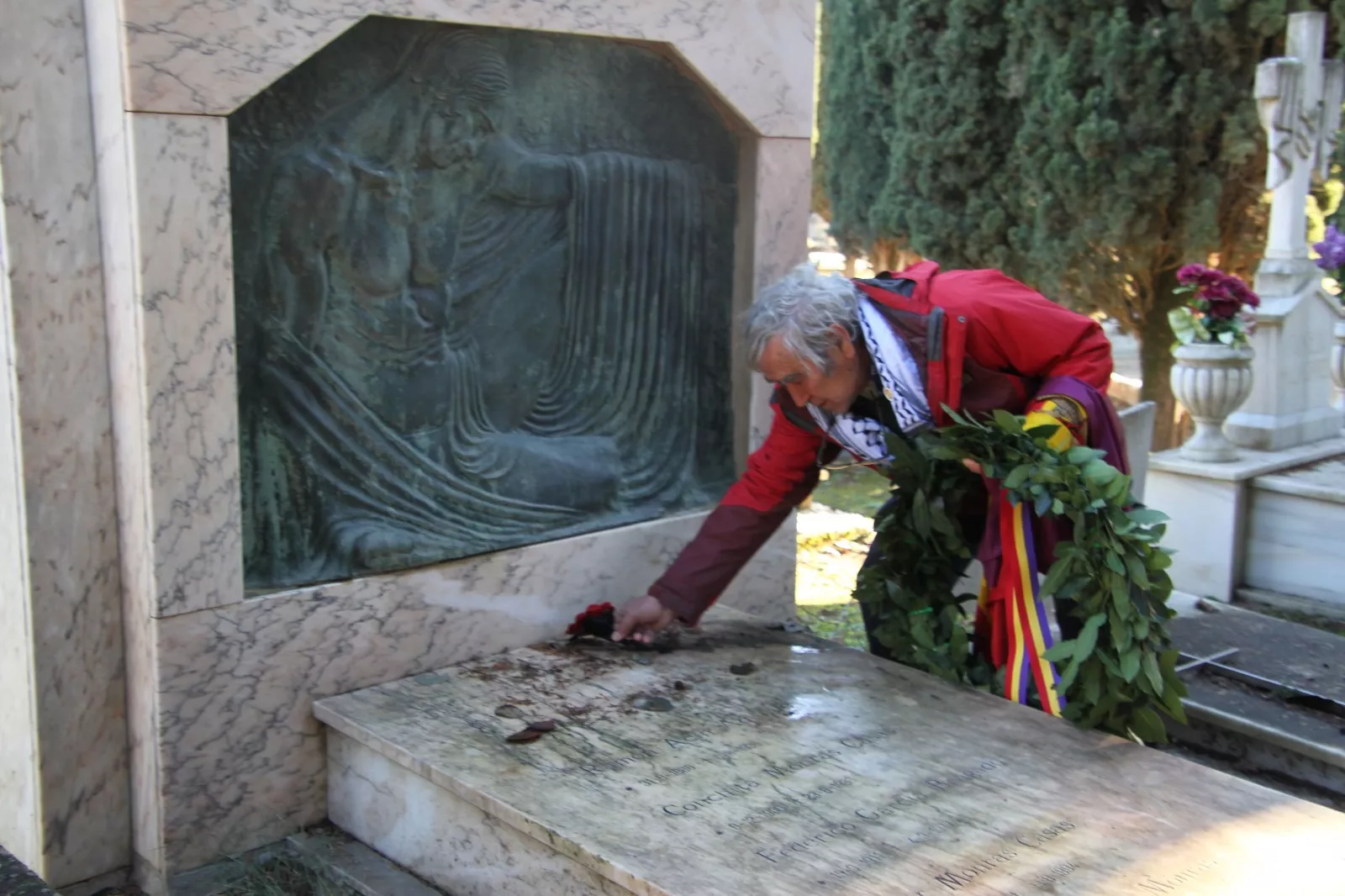 Círculo Republicano CRMAHU y CNT celebrando el décimo aniversario del Memorial 545. Foto Carlos Neofato