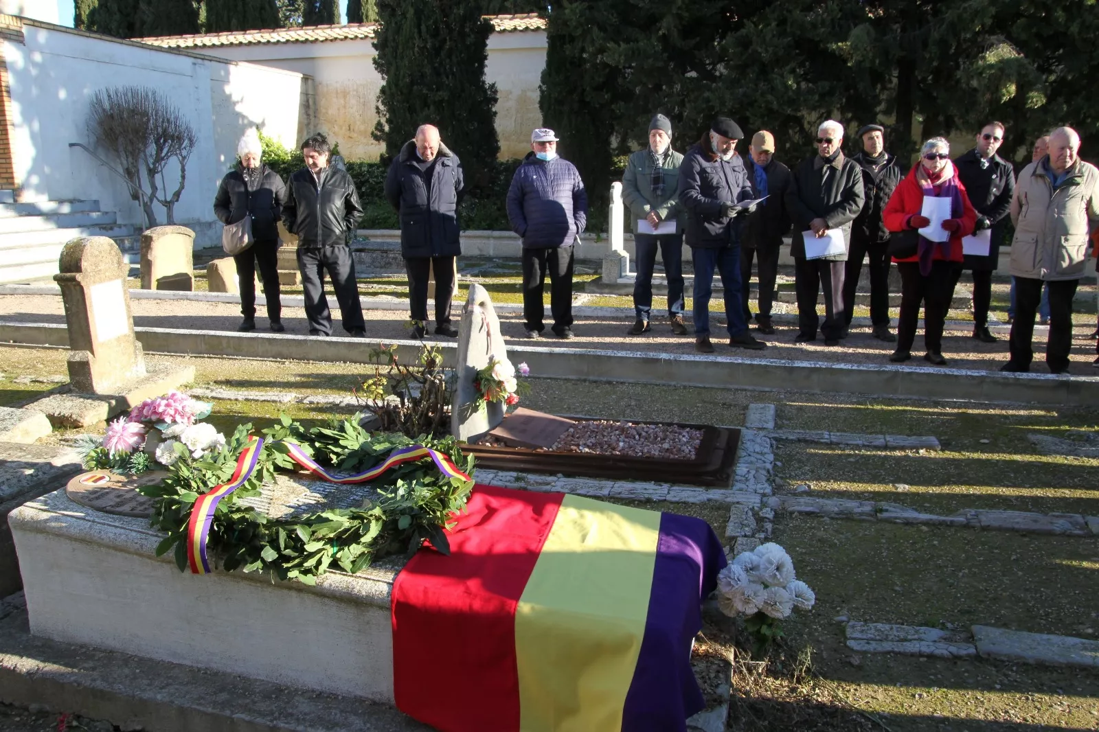 Círculo Republicano CRMAHU y CNT celebrando el décimo aniversario del Memorial 545. Foto Carlos Neofato