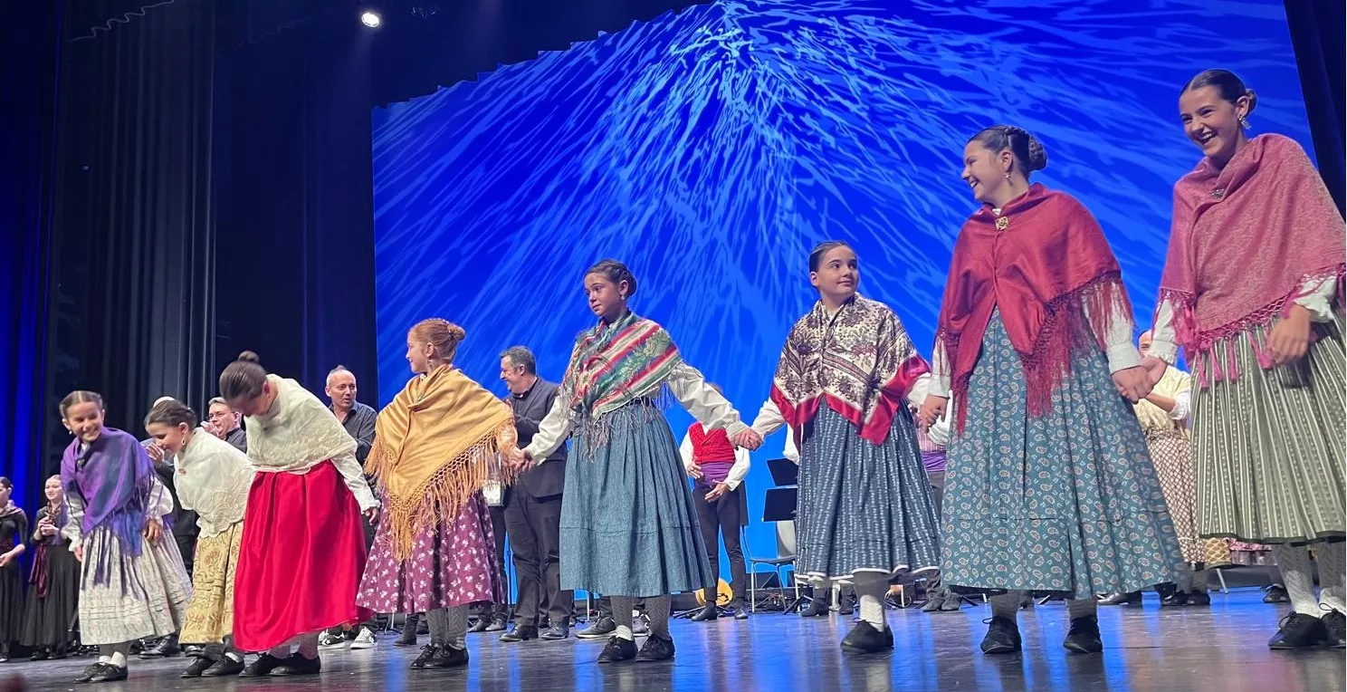 Décima gala de jota Amigos de Roberto a beneficio de Aspanoa. Foto Mercedes Manterola