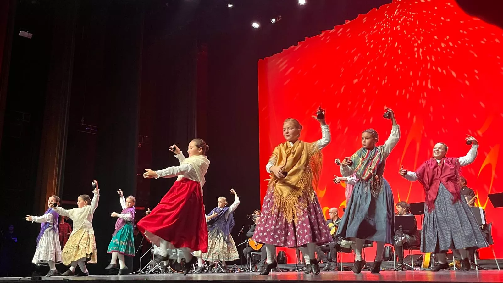 Décima gala de jota Amigos de Roberto a beneficio de Aspanoa. Foto Mercedes Manterola