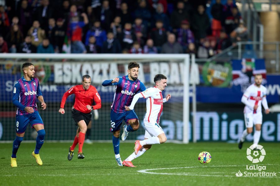 Imágenes del partido Eibar Huesca. Foto La Liga 