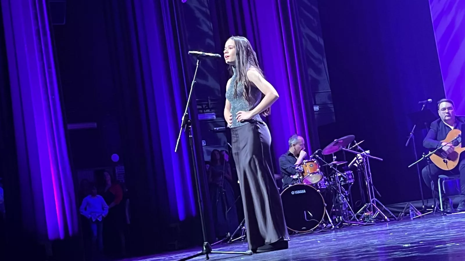 Décima gala de jota Amigos de Roberto a beneficio de Aspanoa. Foto Mercedes Manterola