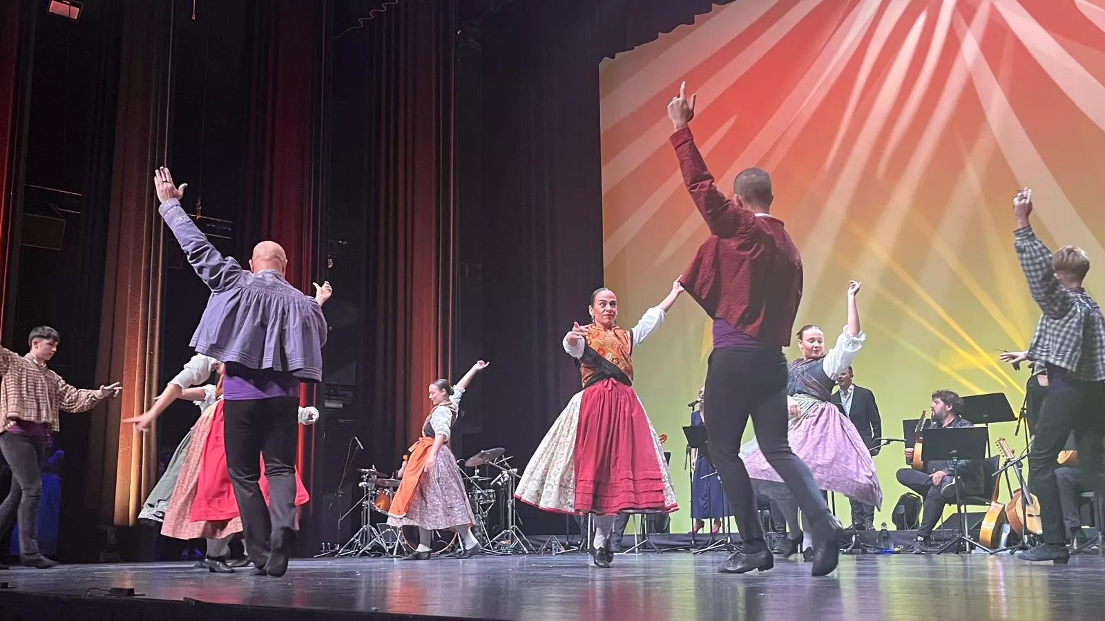 Décima gala de jota Amigos de Roberto a beneficio de Aspanoa. Foto Mercedes Manterola