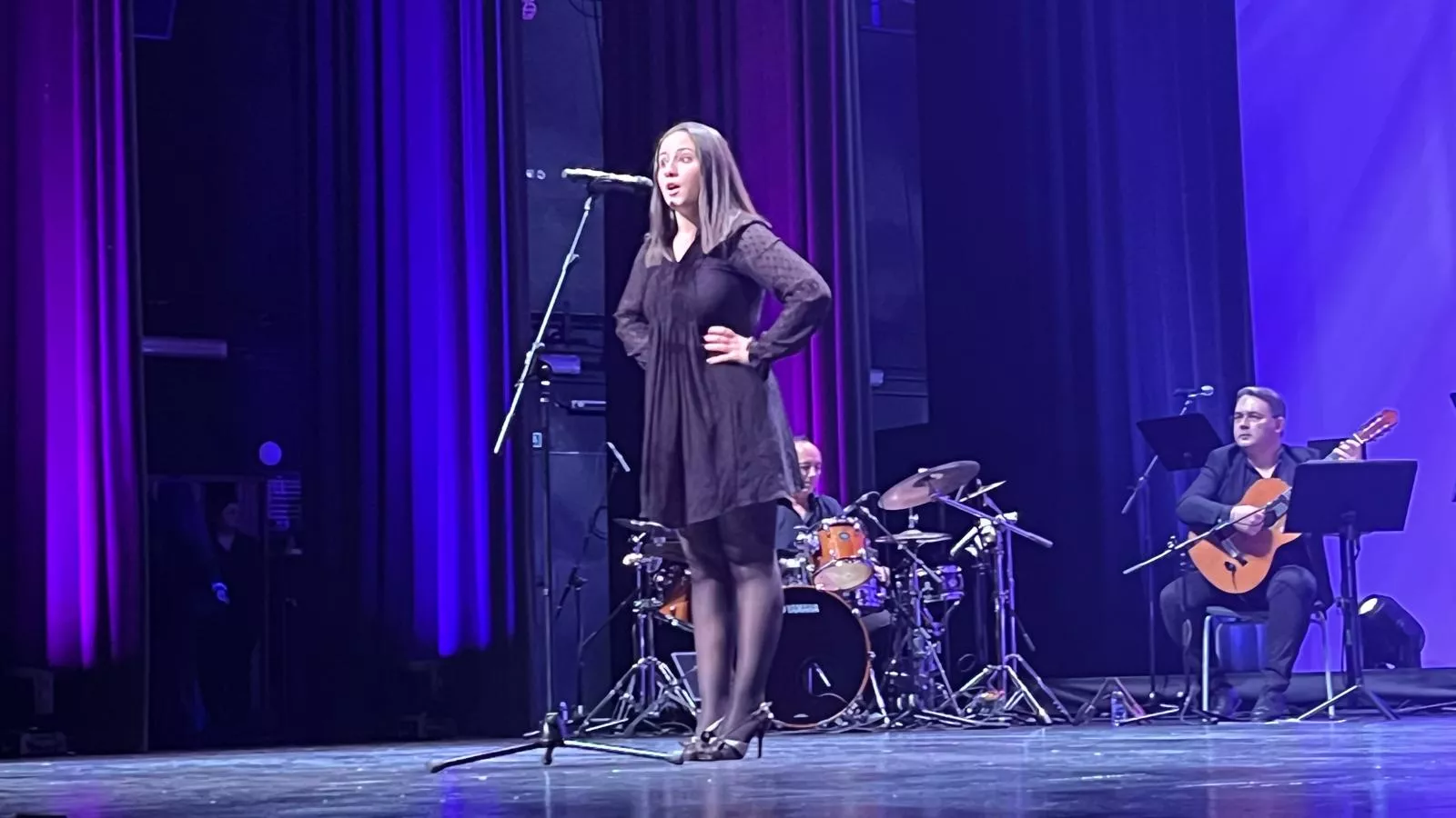 Décima gala de jota Amigos de Roberto a beneficio de Aspanoa. Foto Mercedes Manterola