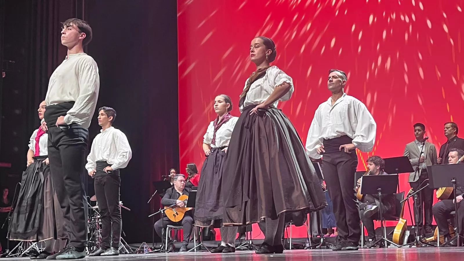 Décima gala de jota Amigos de Roberto a beneficio de Aspanoa. Foto Mercedes Manterola