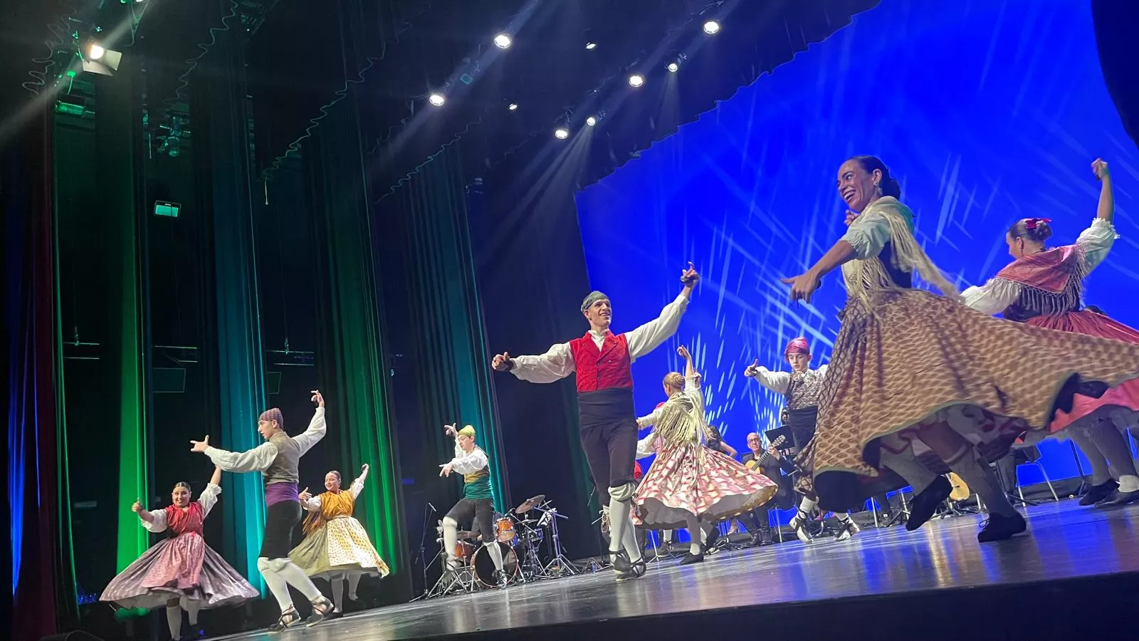 Décima gala de jota Amigos de Roberto a beneficio de Aspanoa. Foto Mercedes Manterola